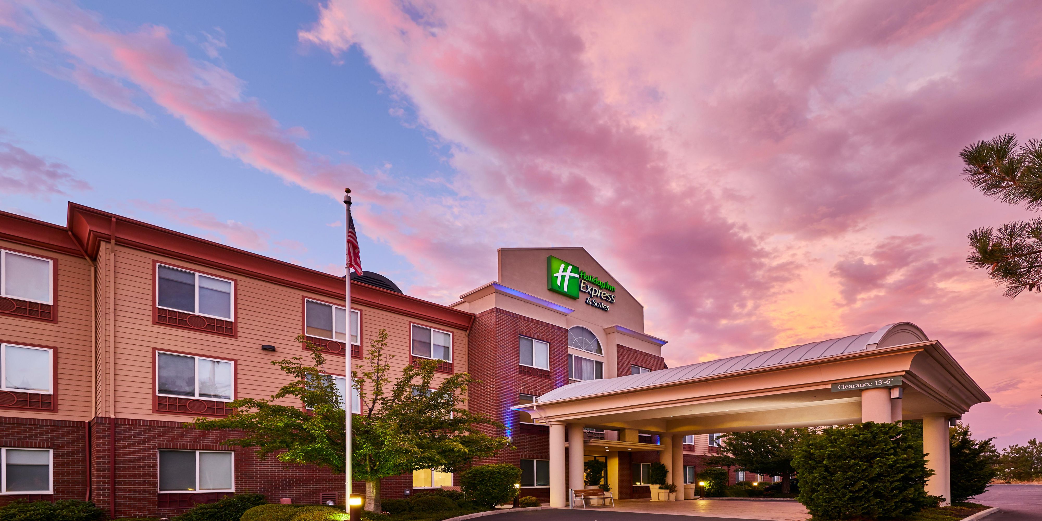 Holiday Inn Express & Suites Medford-Central Point