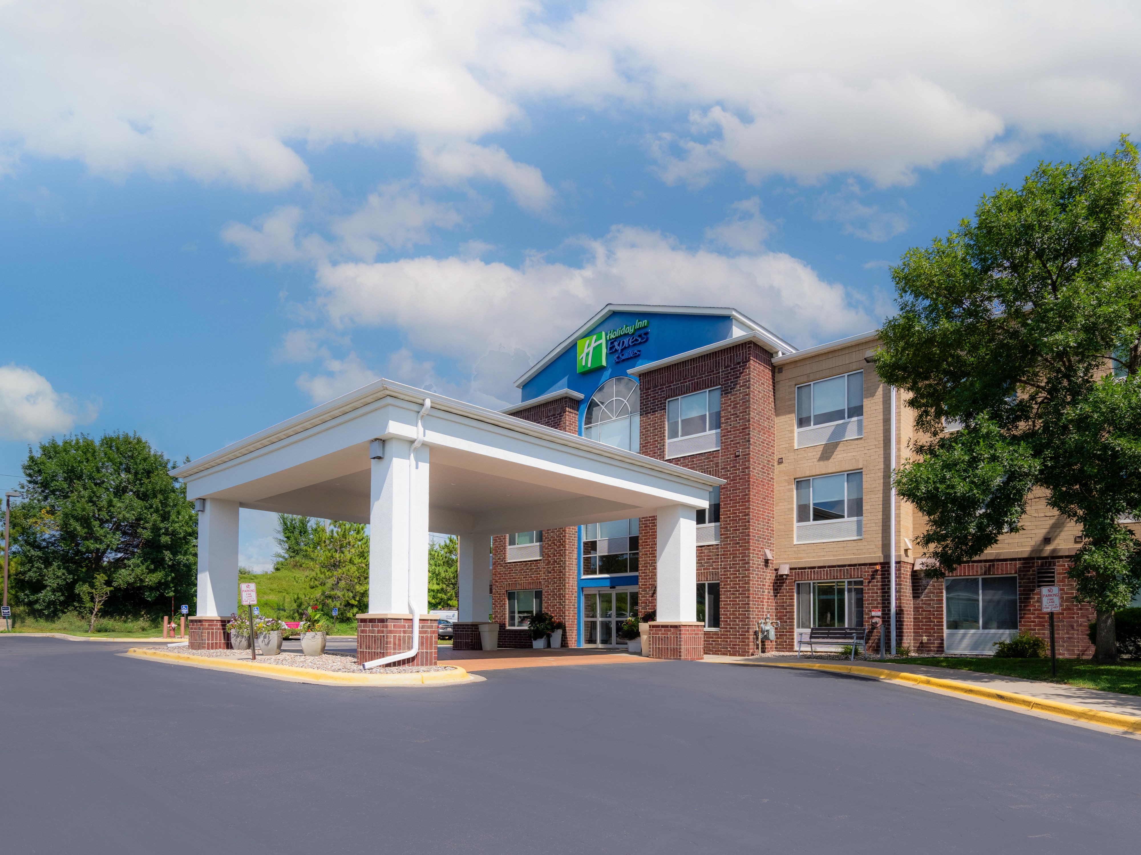 مرحبًا بكم في هوليداي إن إكسبريس آند سويتس شانهاسن!