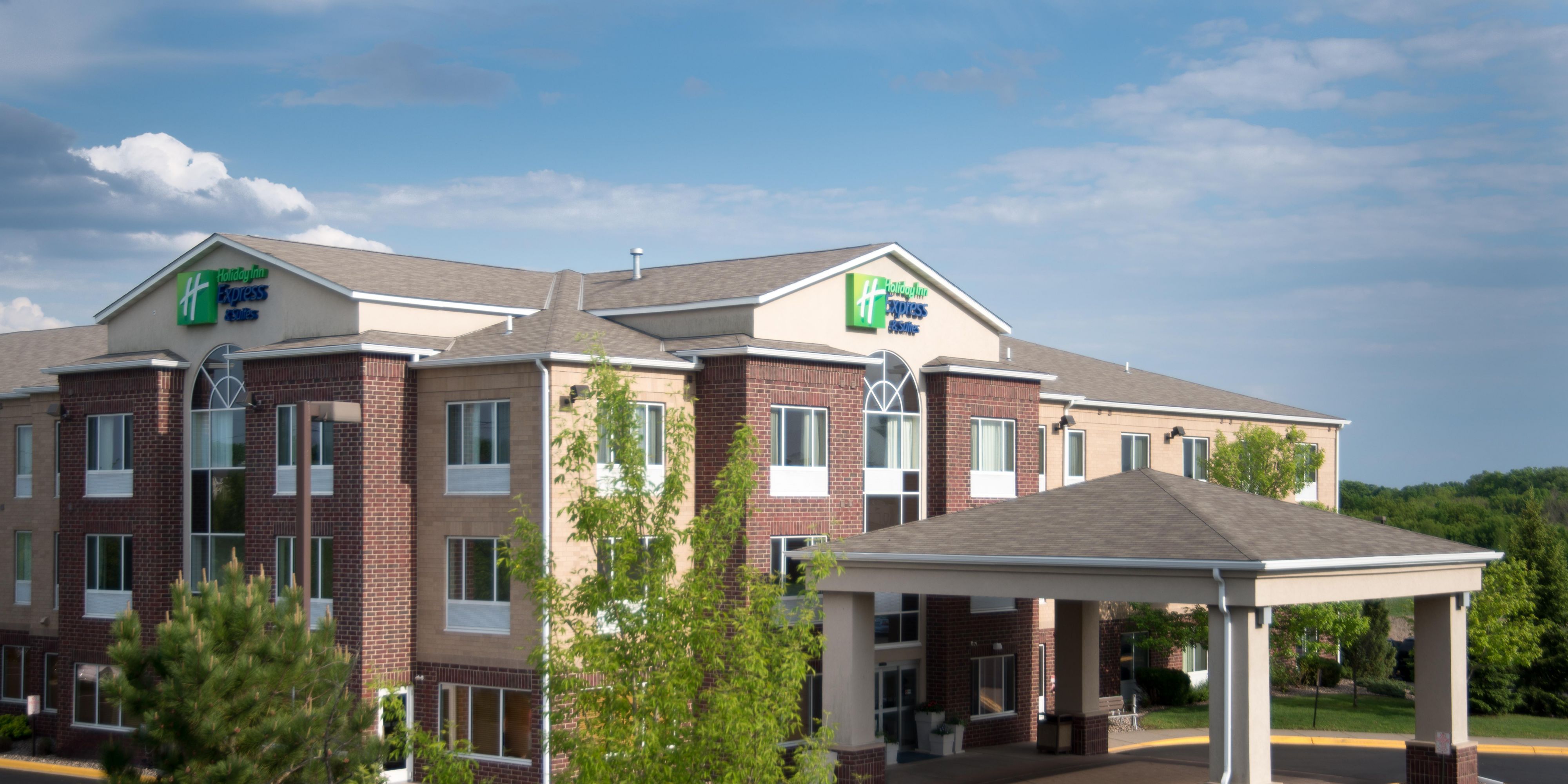Holiday Inn Express & Suites Chanhassen