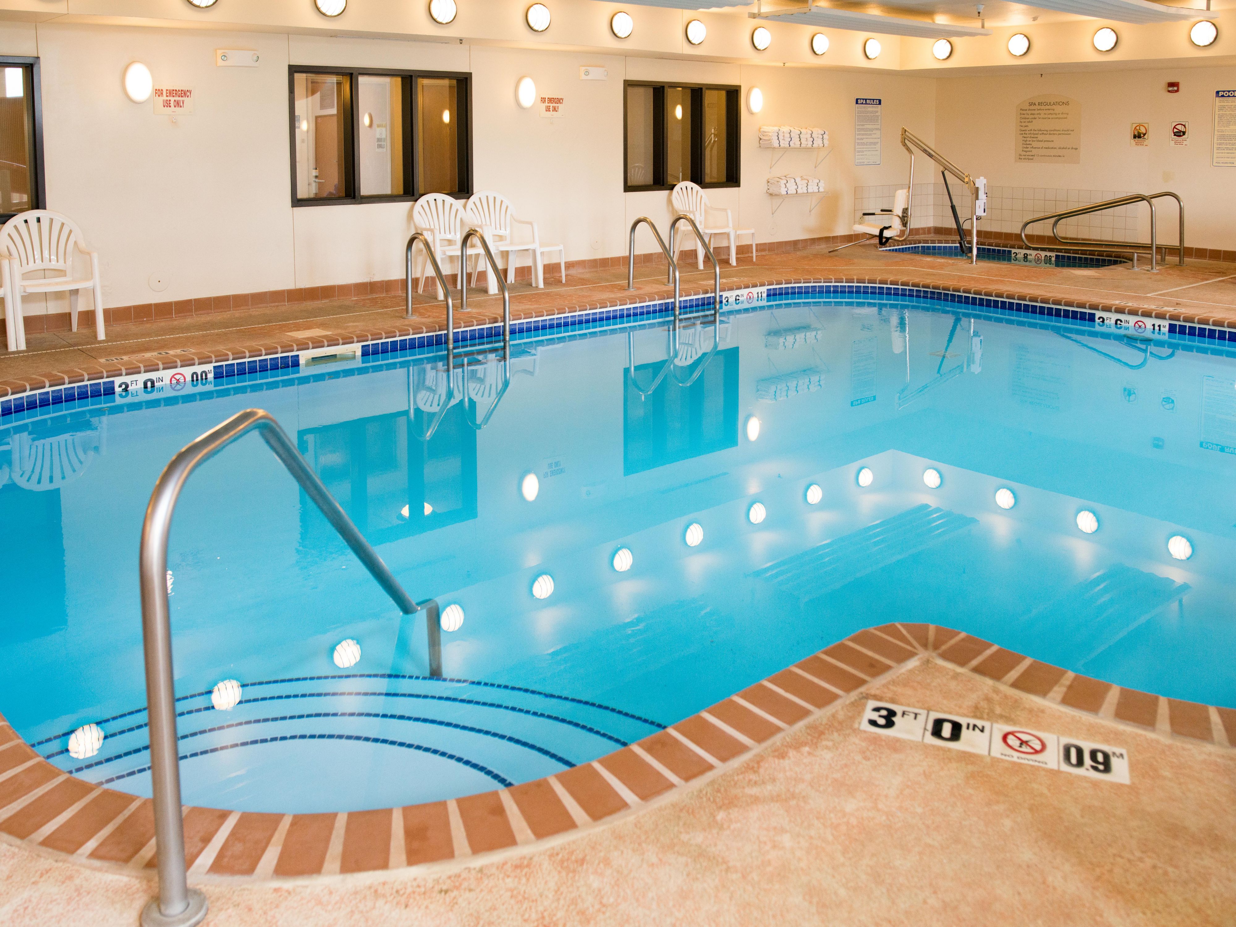 Pool in the Holiday Inn Express Chanhassen MN