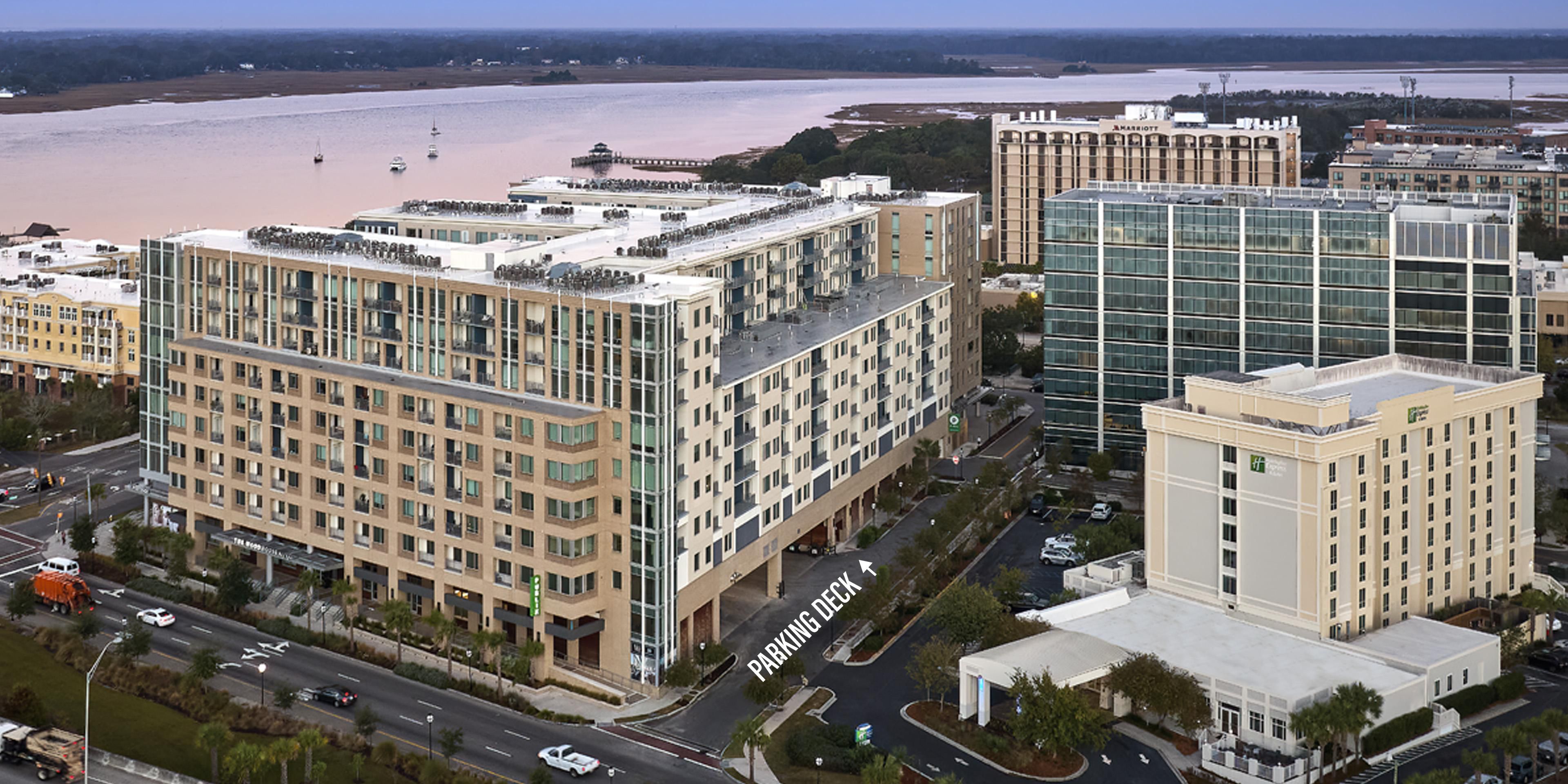The hotel offers limited on-site parking for guests and offers overflow parking in the parking garage across from the hotel. It is located across Horizon St. and is shared with the Publix supermarket. Over-sized vehicles please call for parking information.
