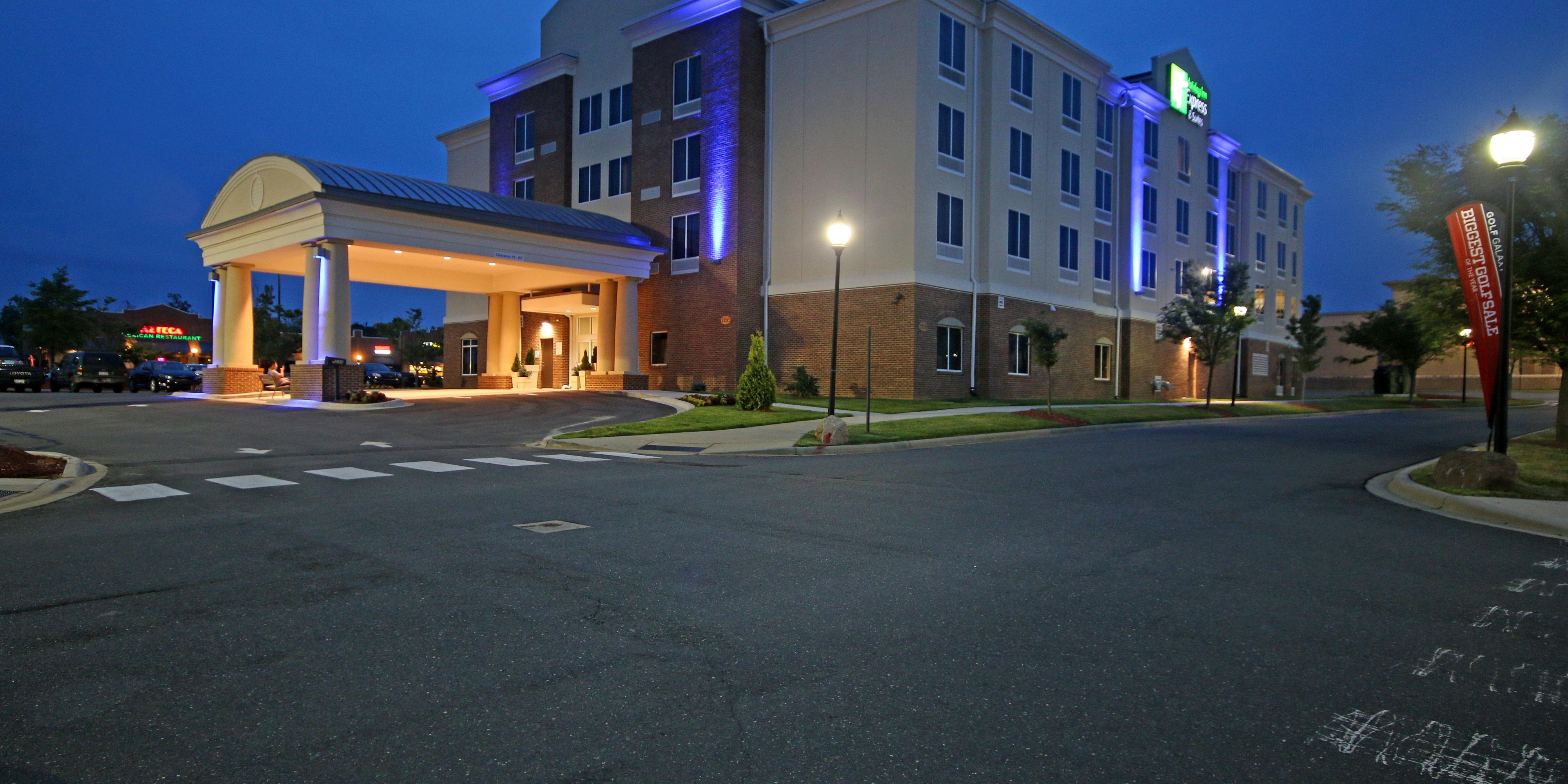 Holiday Inn Express Suites Charlotte