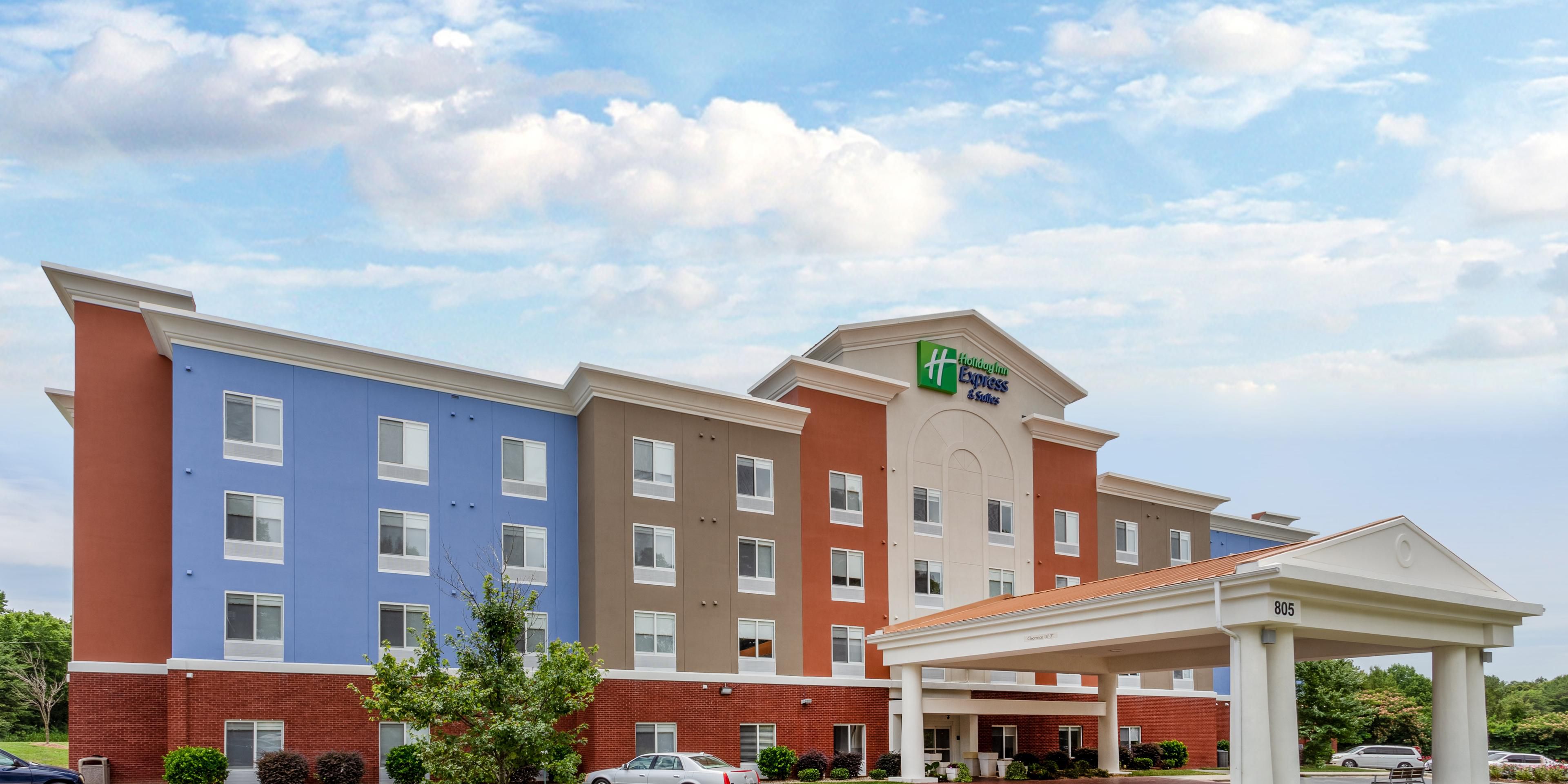 Our hotel is conveniently located to the following companies: Microsoft, Spectrum, Chiron American, Morris South, Atrium Health, Pineville, Baakavar, and Snyders-Lance.  