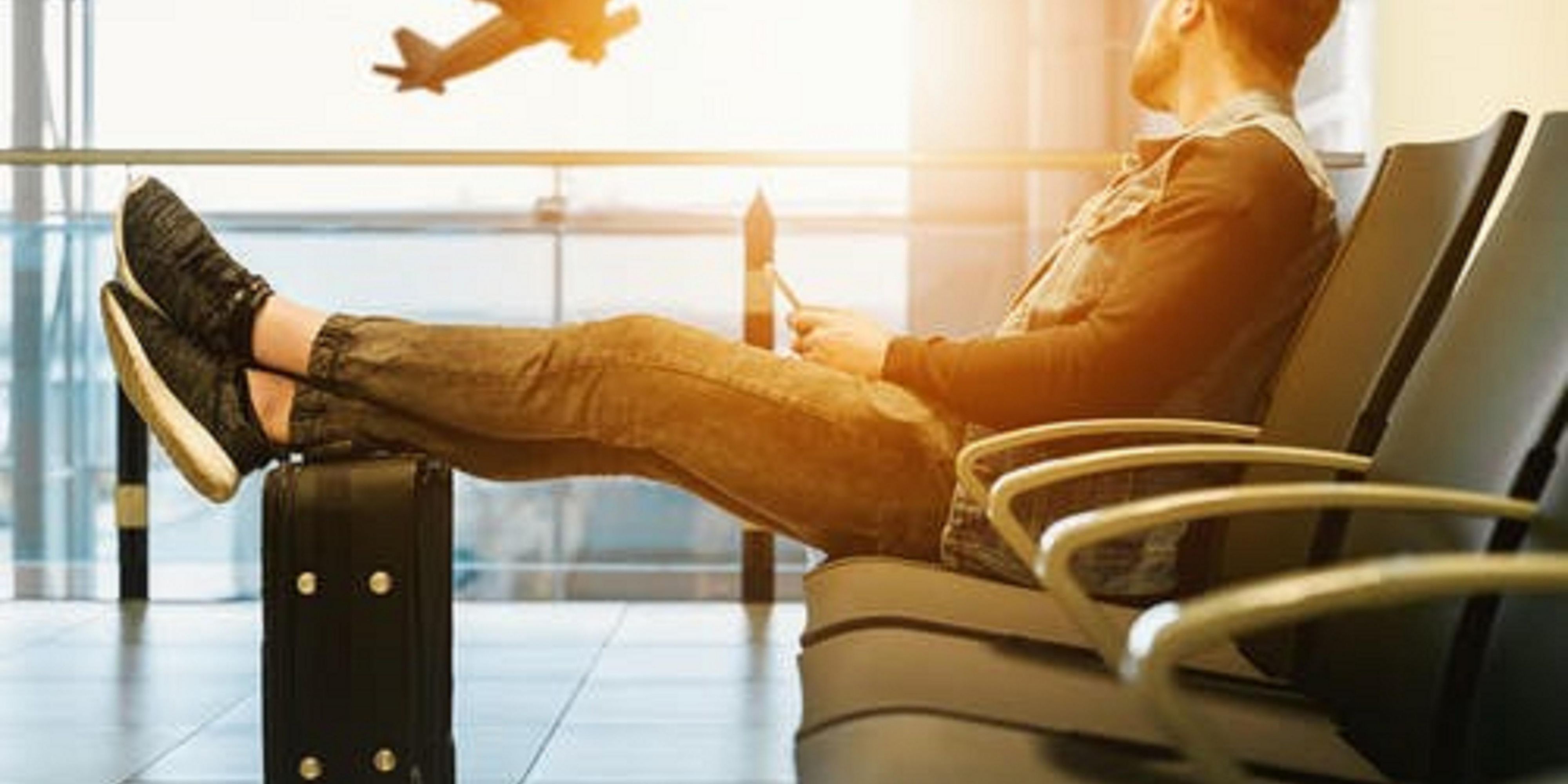 Welcome to Holiday Inn Express & Suites Charlotte Airport, where convenience meets affordability. Our complimentary airport shuttle service ensures stress-free travel, saving you time and money. Whether you're arriving or departing from Charlotte Douglas International Airport, our reliable shuttle is at your service. Enjoy a seamless journey.