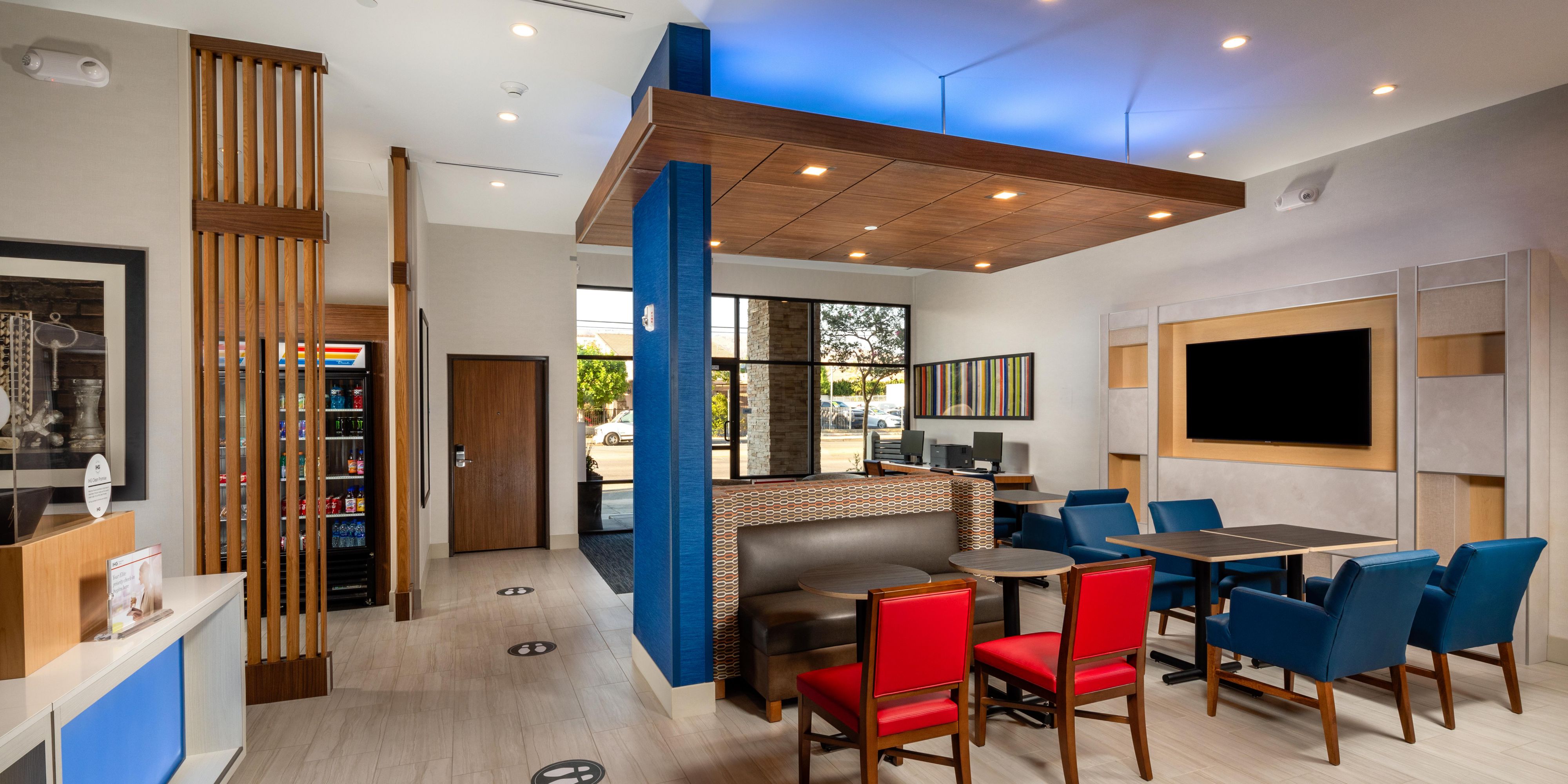 Holiday Inn Express & Suites Chatsworth