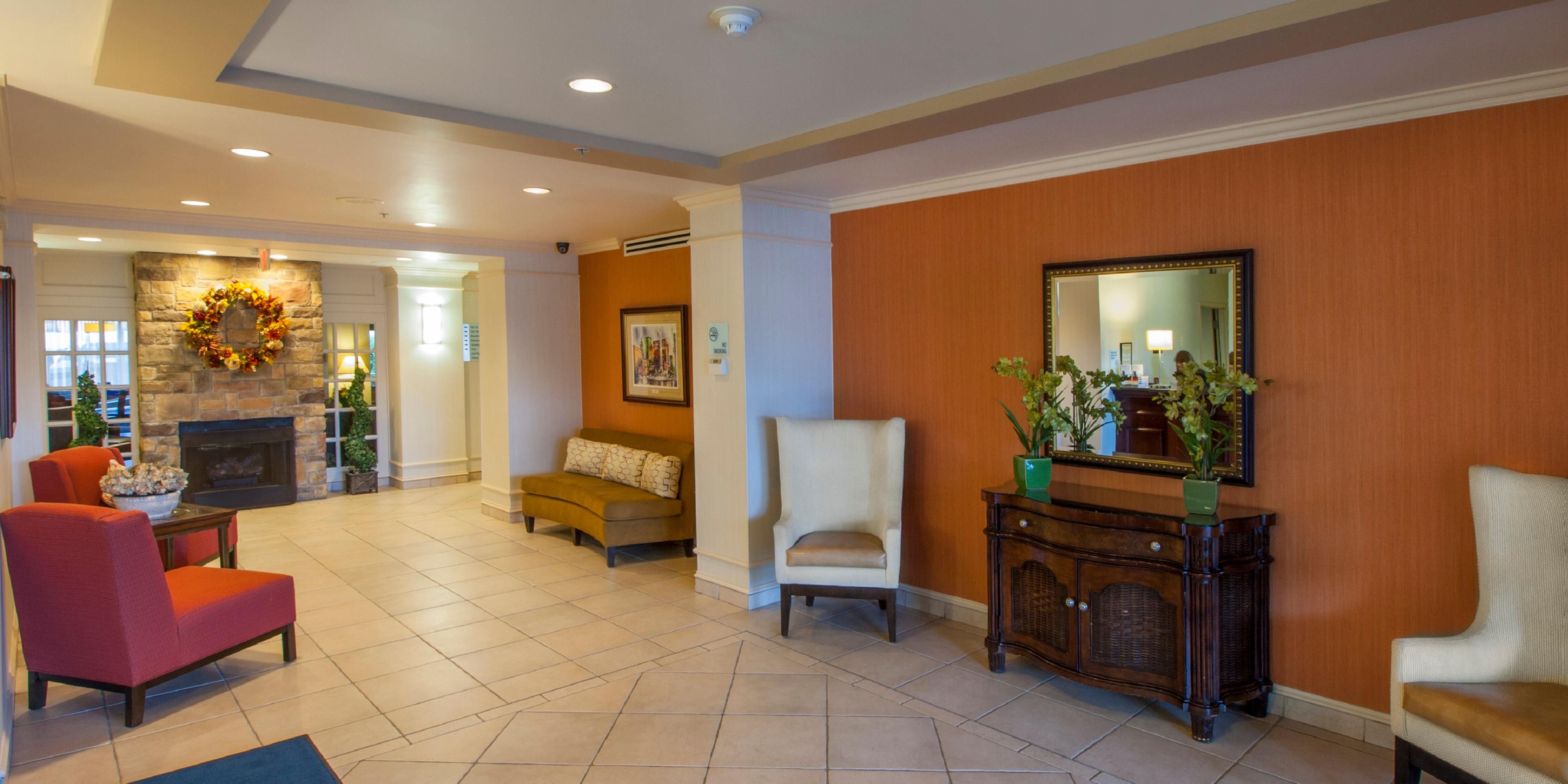 Holiday Inn Express & Suites Buffalo-Airport