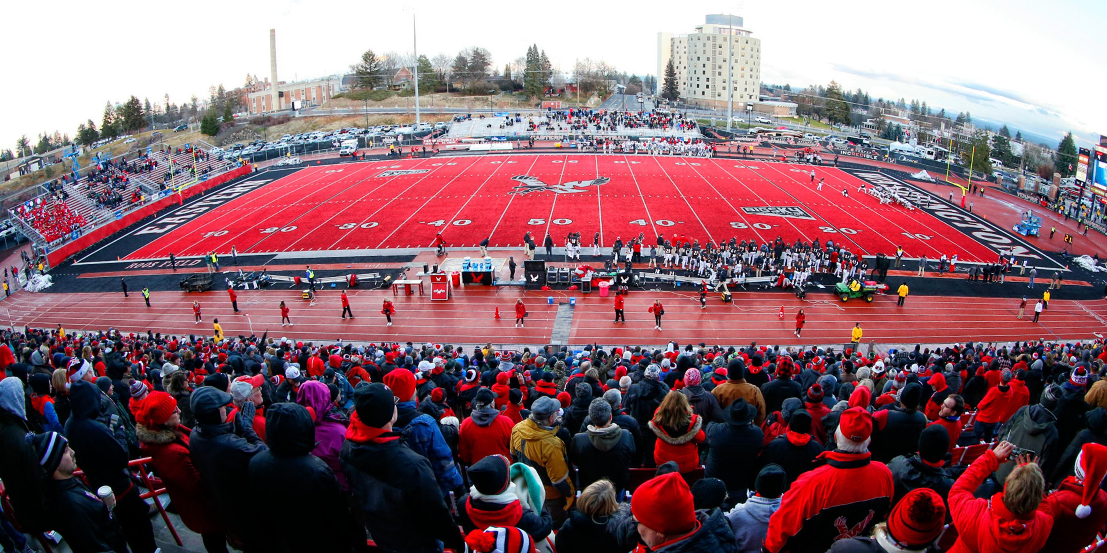 Located just two miles from EWU administration buildings and sports venues, we are easily accessible for returning alumni or parents to attend games on Roos Field or another sporting activity. We are also a great place for visiting professors as we also offer a shuttle for up to seven miles between the hours of 8 am-4 pm.