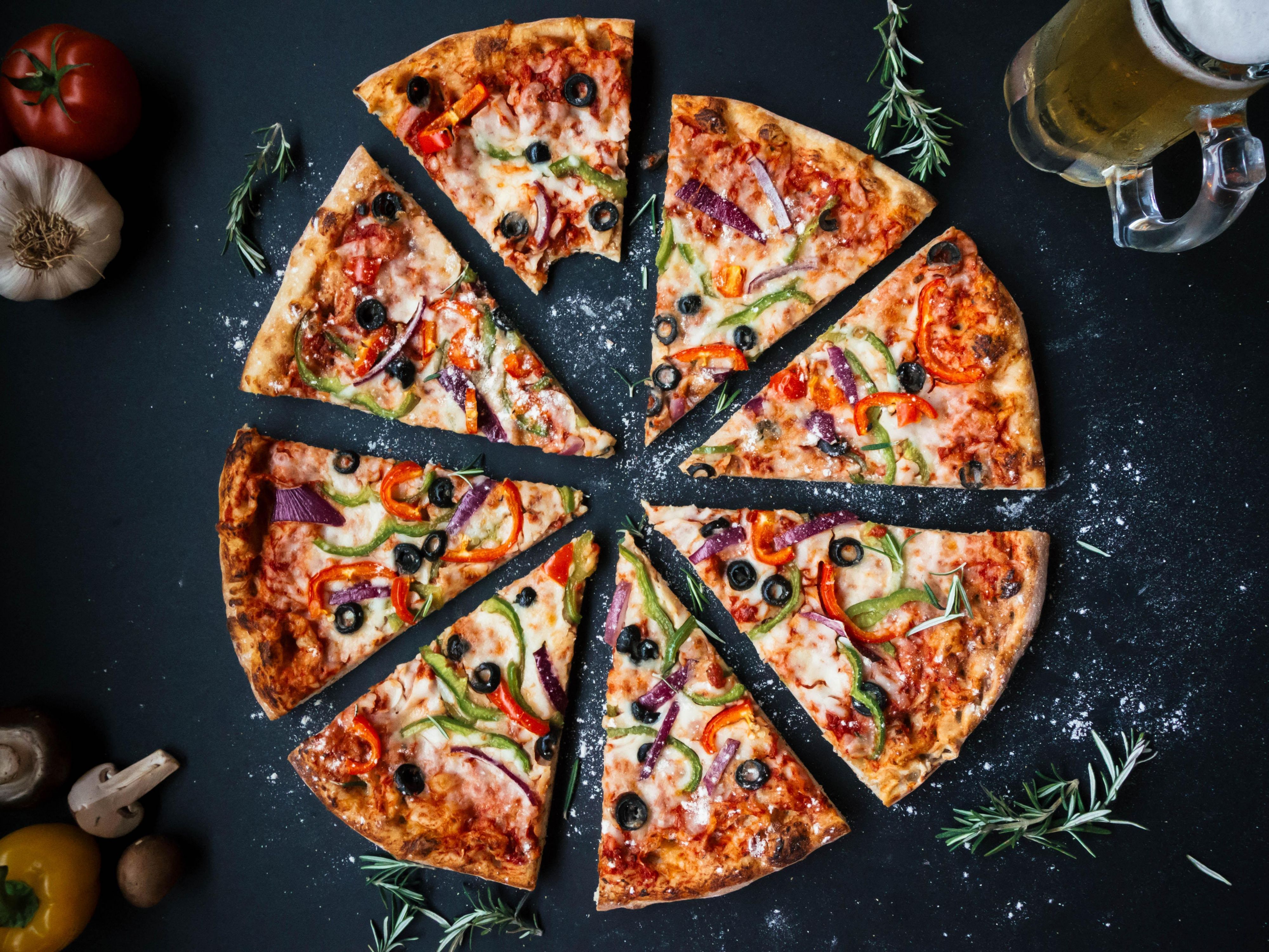 What's a trip to Chicago without pizza? Whether you're in the mood for deep dish or thin crust, indulge at Lou Malnati's across the street from the hotel or Giordano's located a few blocks away. Other nearby dining options within walking distance include Copper Fox Gastropub and TGI Friday's.