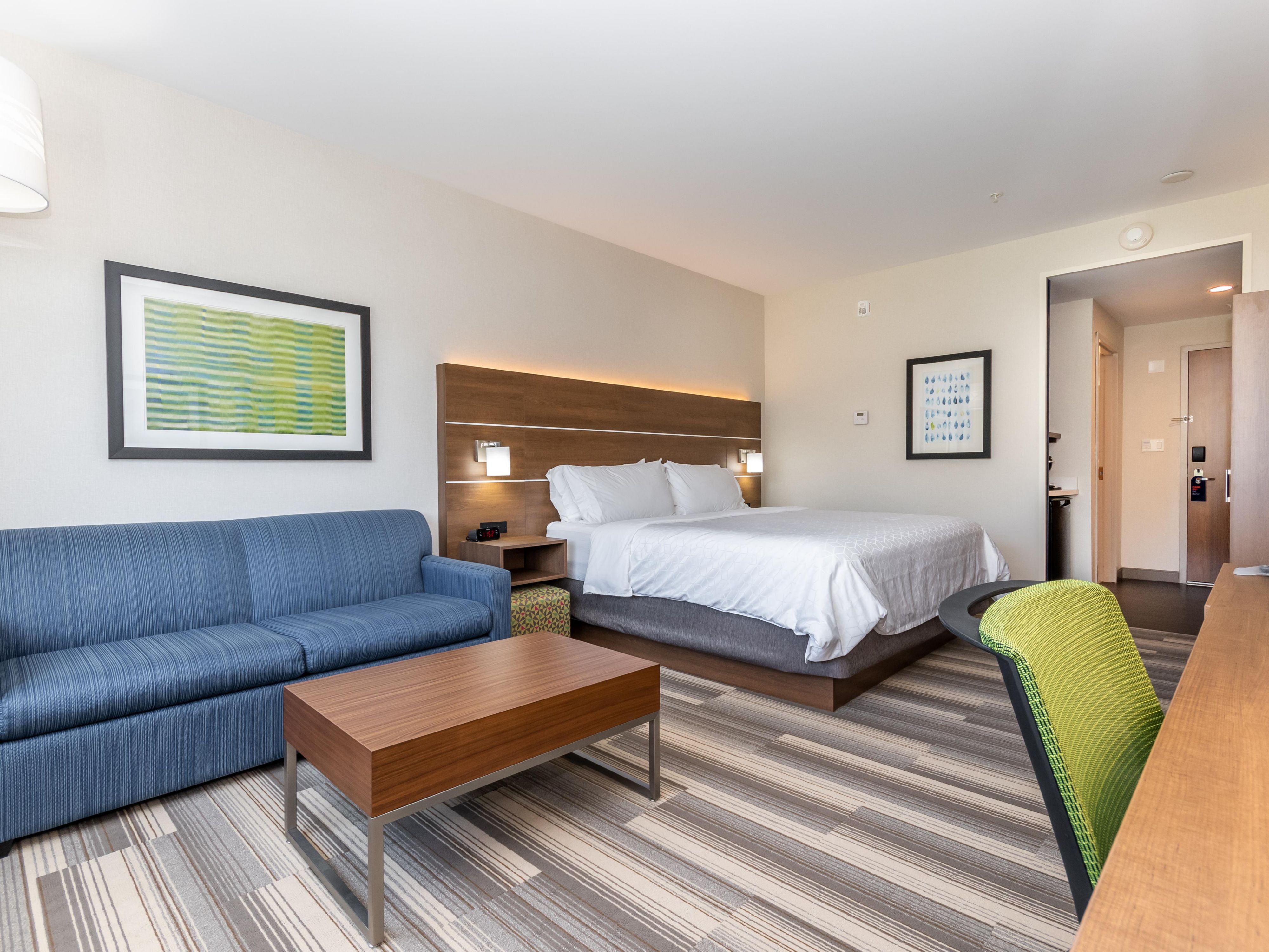 Holiday Inn Express & Suites Chilliwack East Guest Room & Suite Options