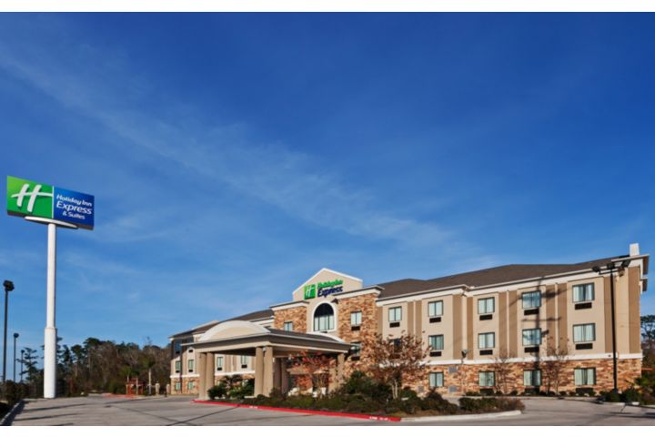 Holiday Inn Express & Suites Cleveland