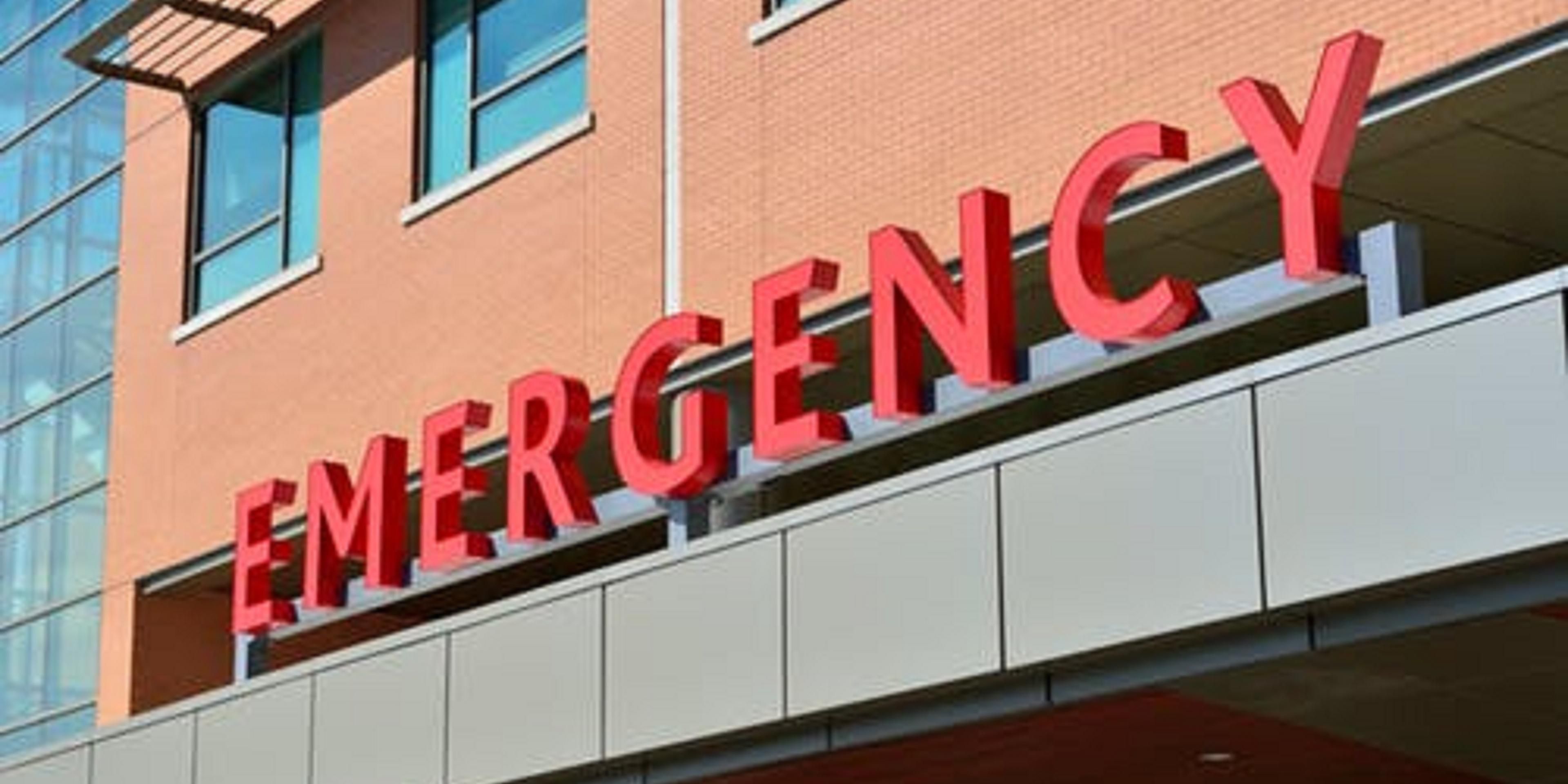 We are conveniently located to the Hendry Regional Medical Center, less than a mile in distance.  Ask for special hospital rates while visiting family or working at the hospital