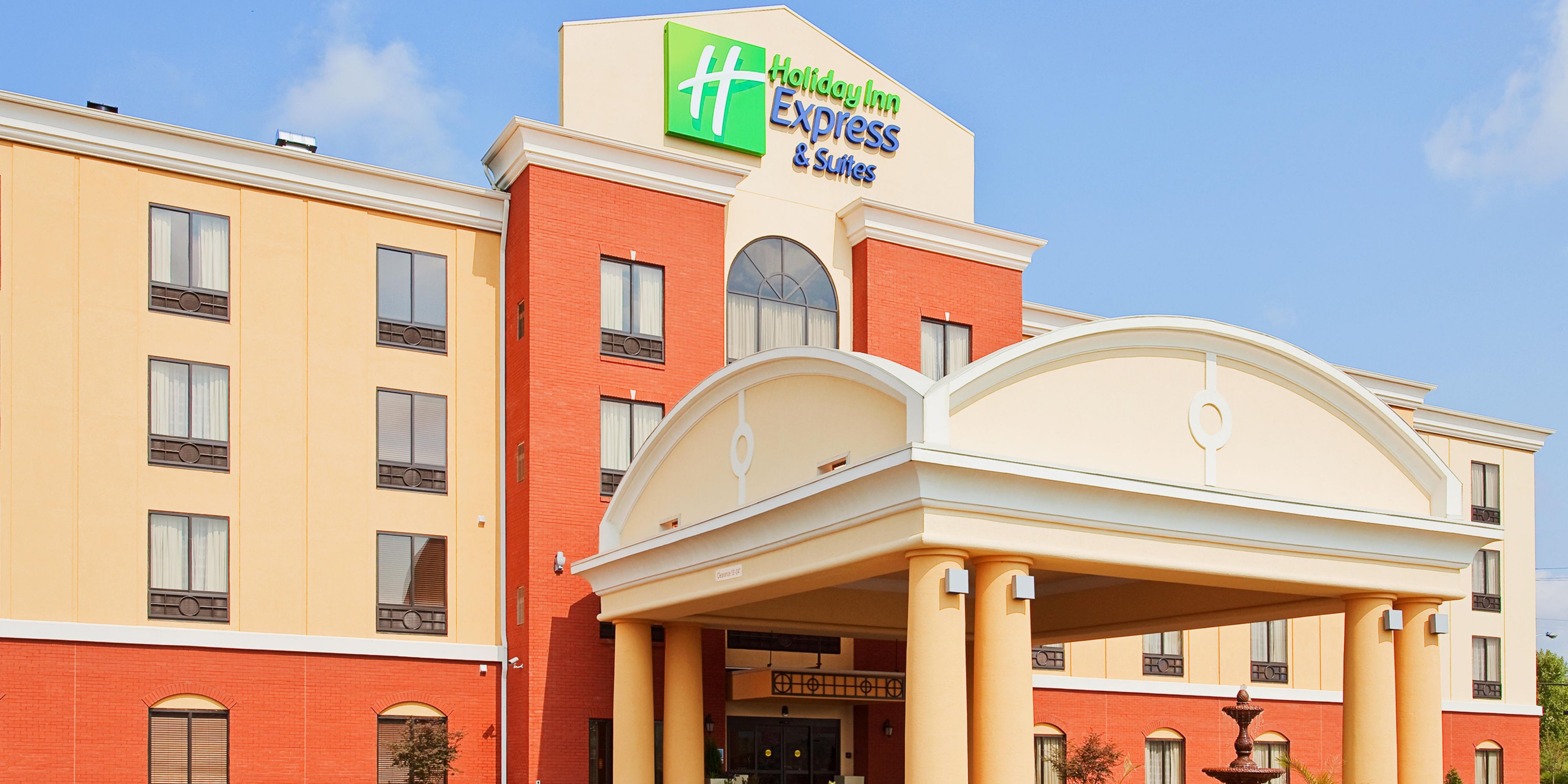 Holiday Inn Express & Suites Knoxville-Clinton