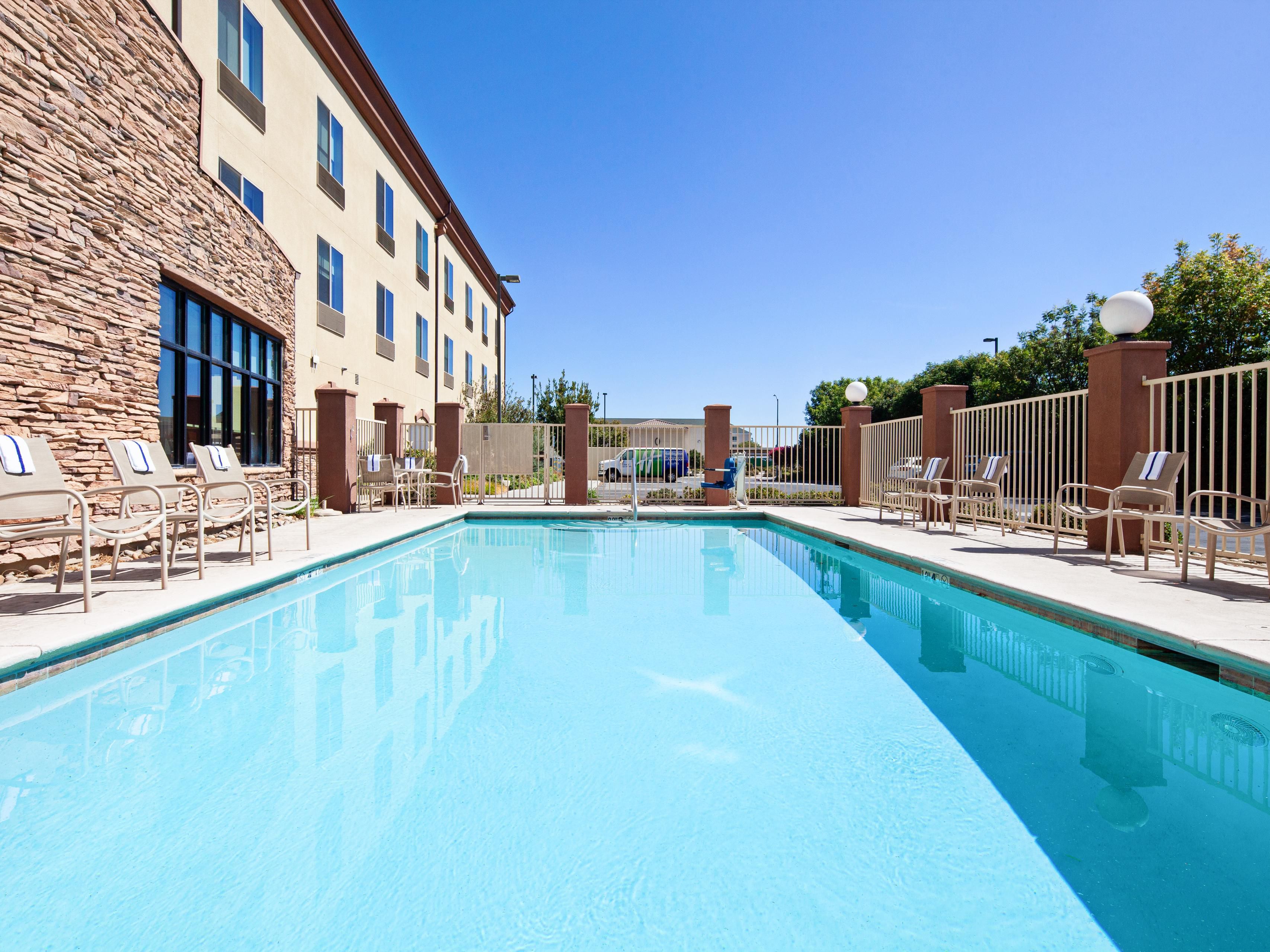 Have a morning or afternoon dip in our outdoor pool.