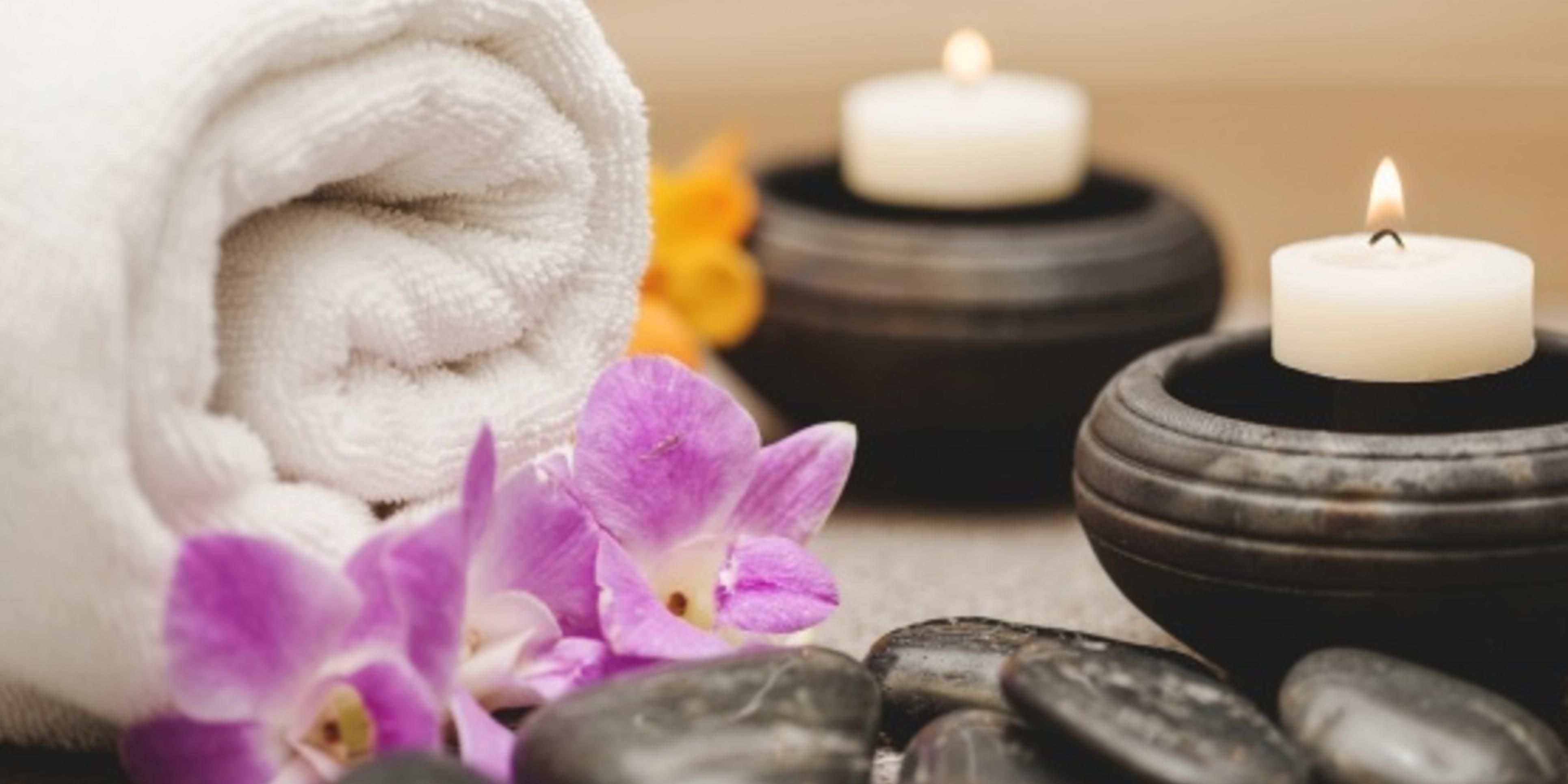 The Cocoa Beach spa is a short 5 minute walk away. 