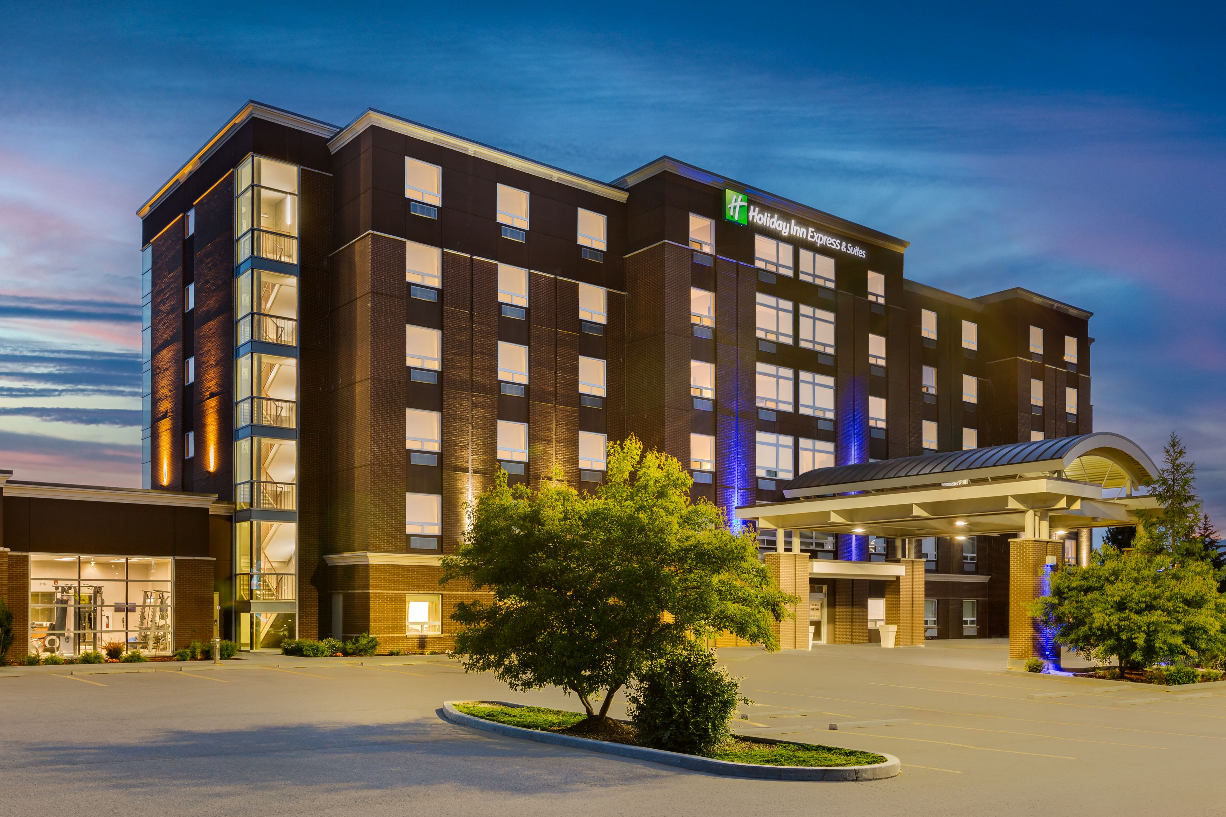 Holiday Inn Express & Suites 冷湖
