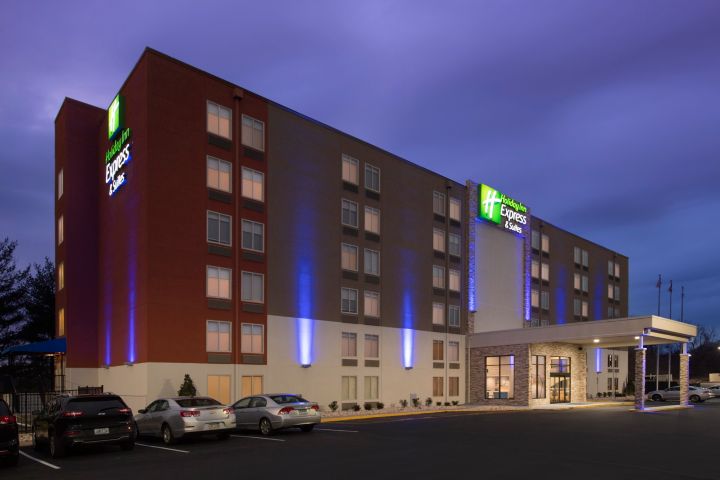 Holiday Inn Express & Suites College Park-Uni