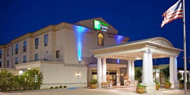 Holiday Inn Express & Suites College Station