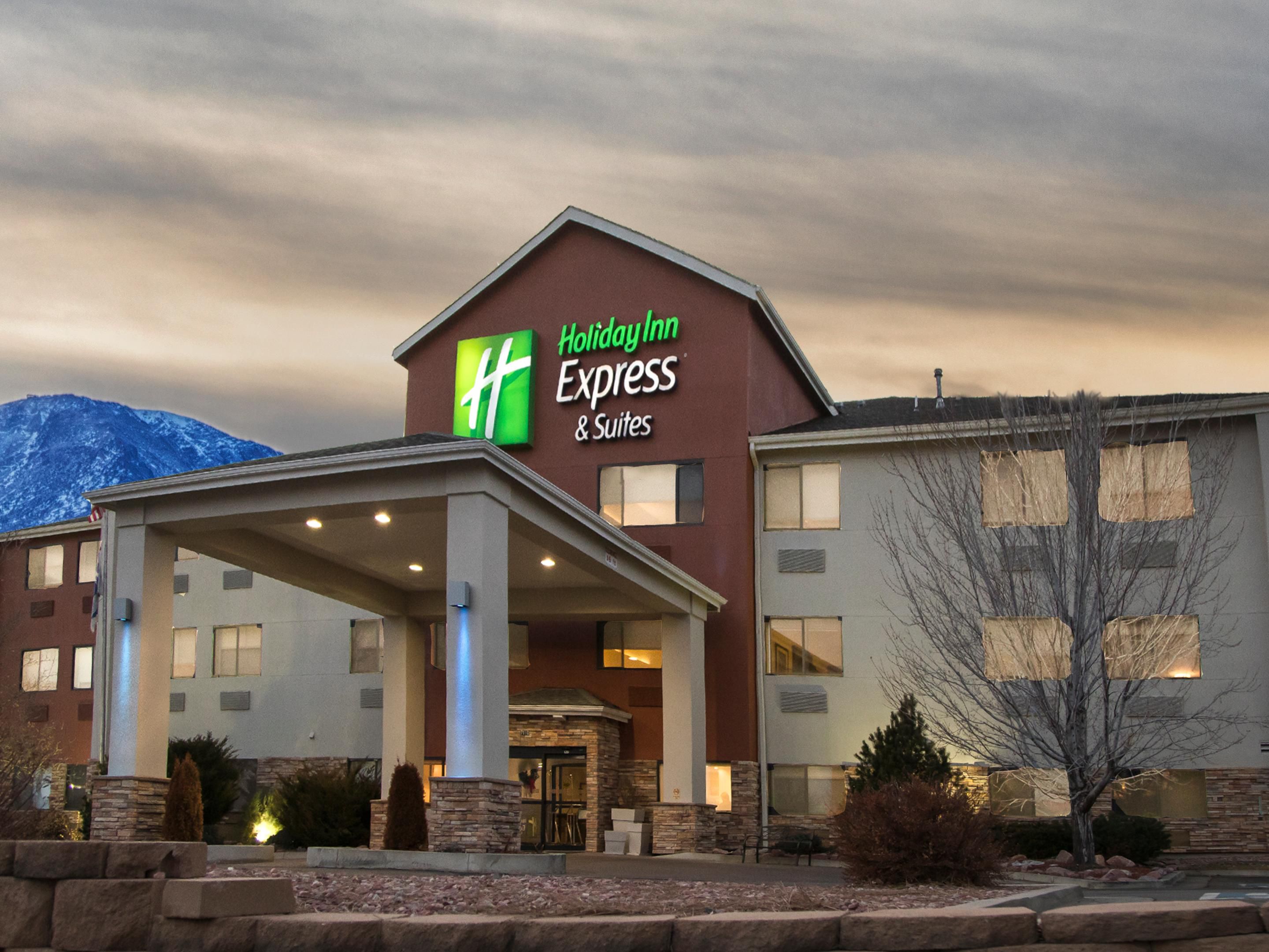 Hotels North Colorado Springs Holiday Inn Express Suites Colorado 