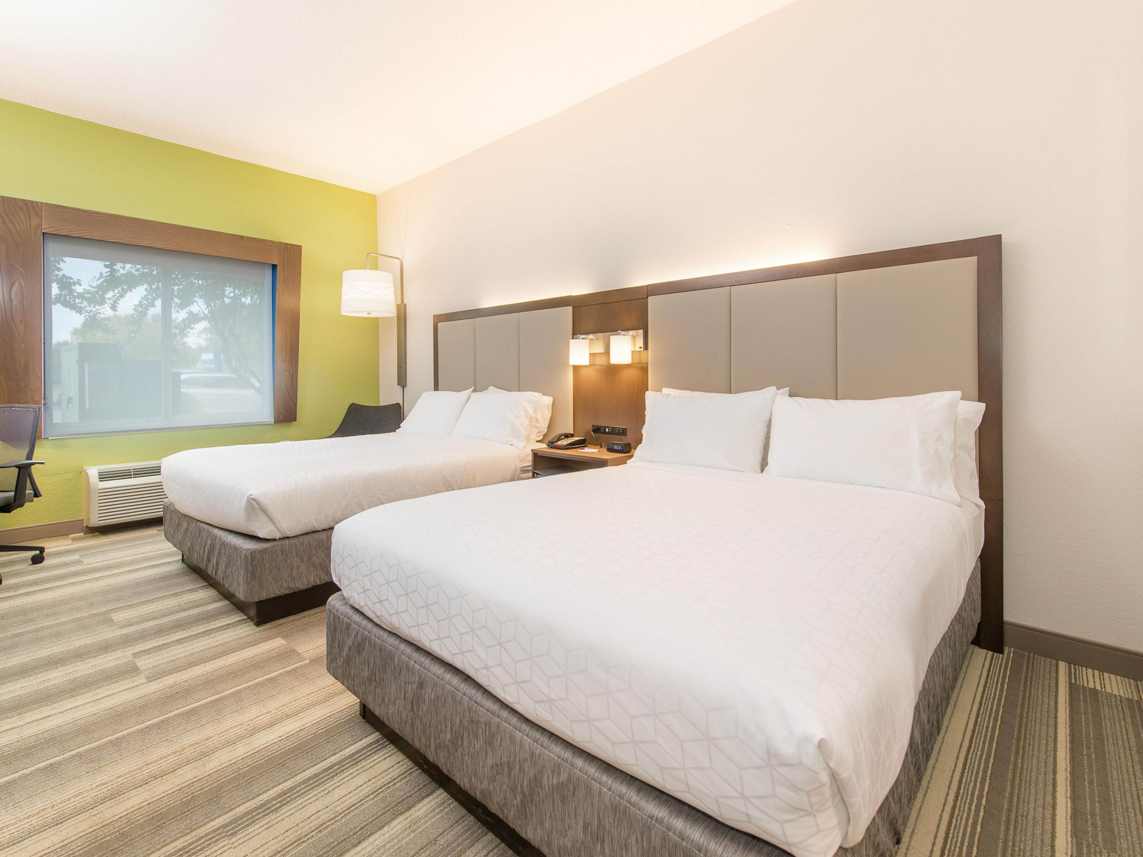 TWO QUEEN BEDS FOR DOUBLE RELAXATION!  