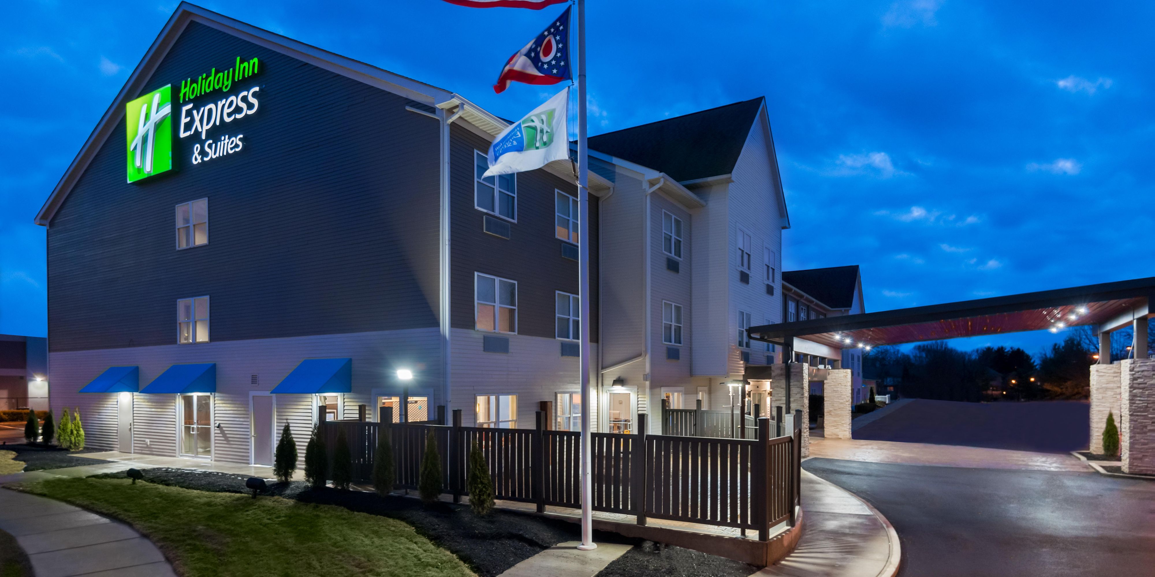 On the road? Take a break and get a good night’s sleep with comfortable accommodations in Columbus, Ohio. We offer free truck parking, guest rooms & suites with modern amenities, well-lit bathrooms with walk-in showers, and free daily breakfast.