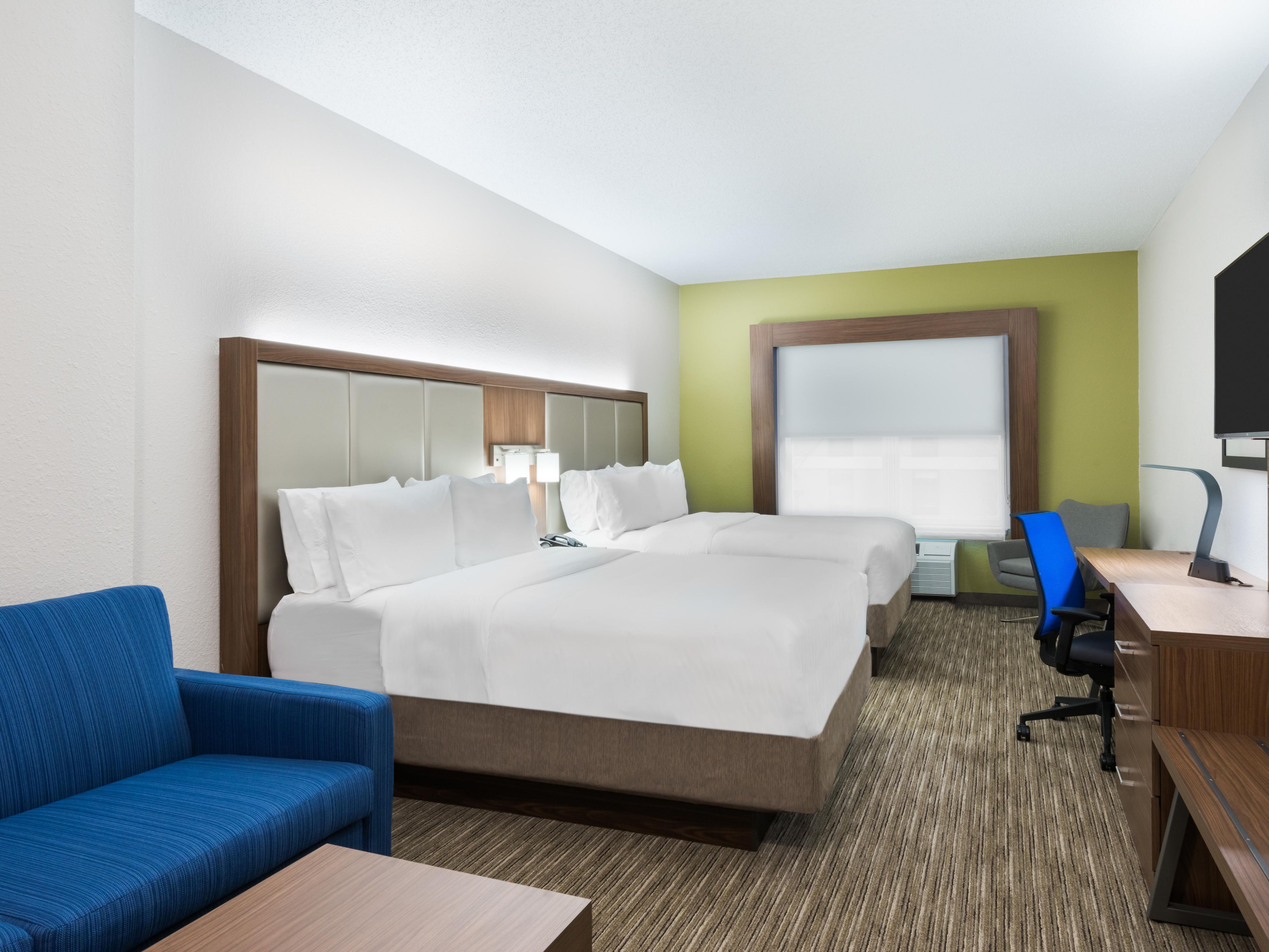 Our 2 queen studios also feature a pull-out sofa bed