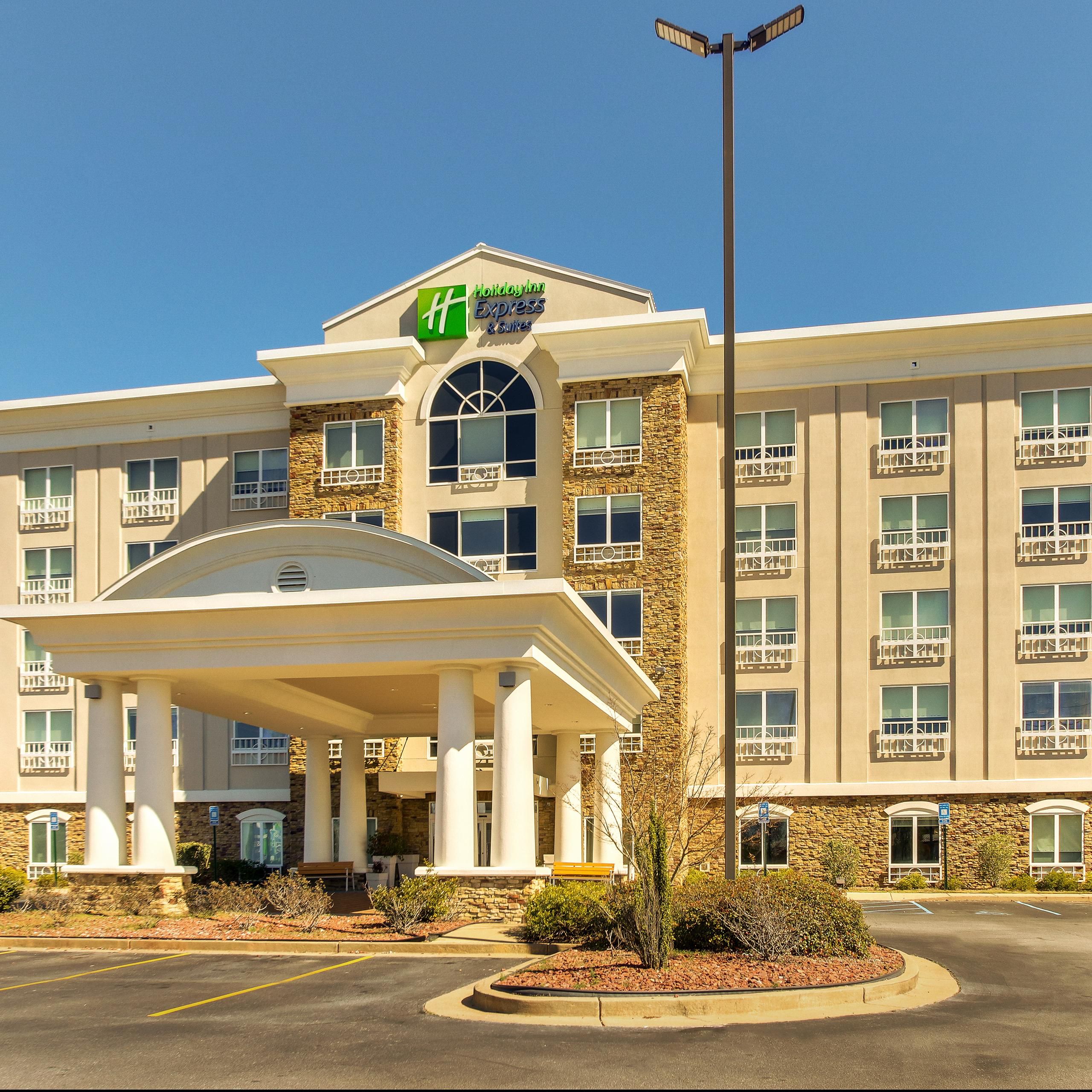 Top 10 Columbus Hotels by IHG - July 2024