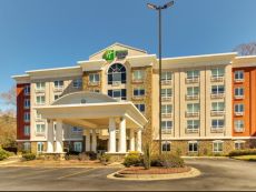 Holiday Inn Express & Suites Columbus-Fort Benning