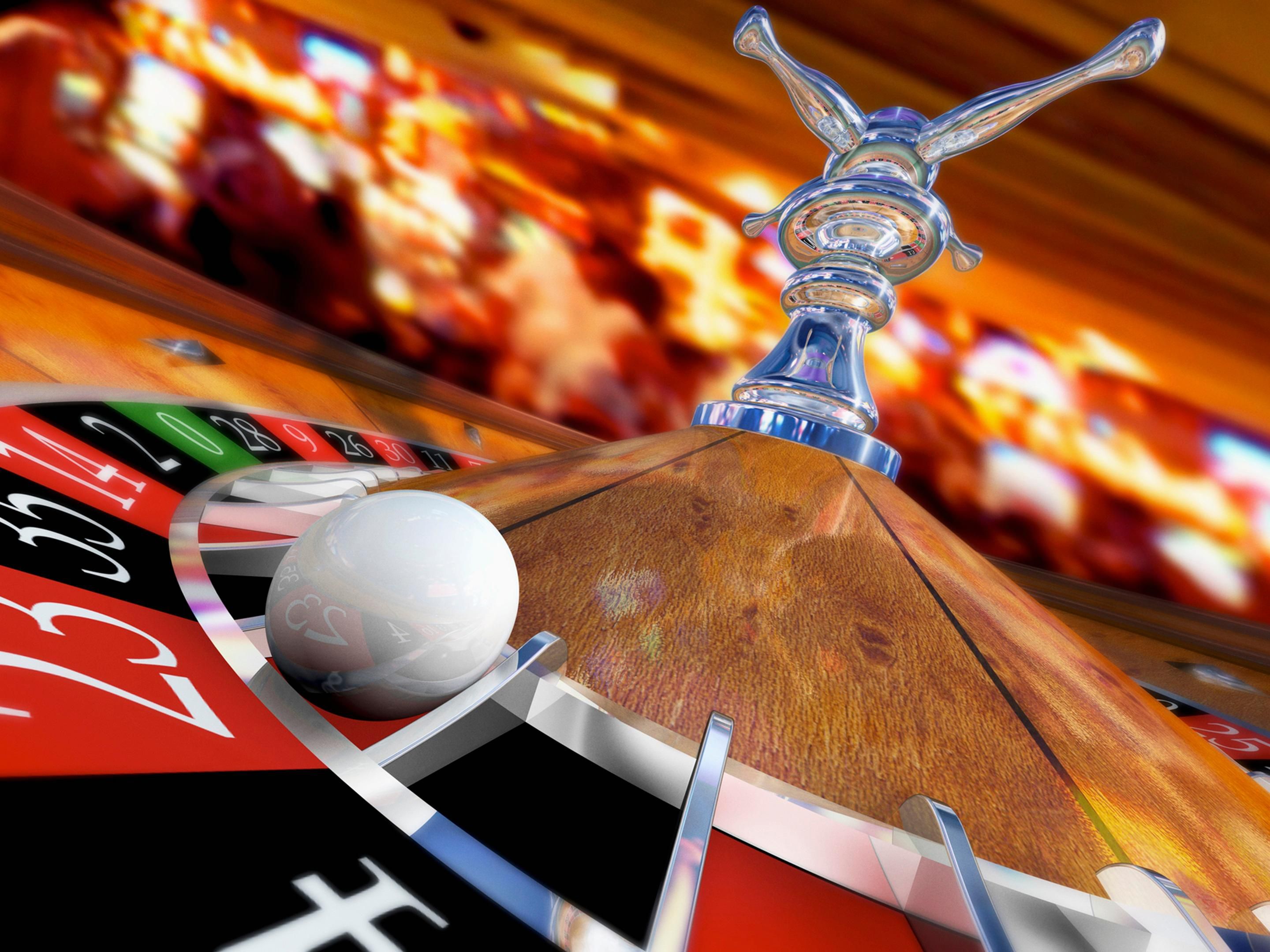 Elements Casino Victoria offers everything from watching the game at the pub, to a live show on the weekend, or the chance to win a big jackpot. 1 voucher of 20 CAD per adult per stay available at the hotel with the Stay & Play package. Late checkout available based on availability.