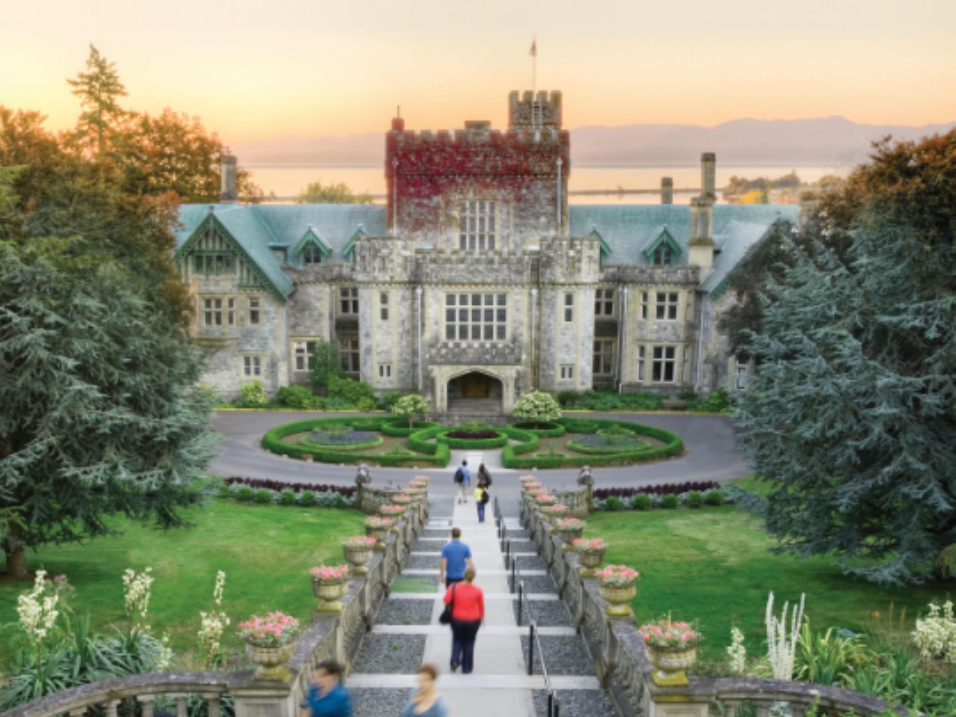 Looking for a hotel near Hatley Castle Victoria? Holiday Inn Express & Suites Victoria – Colwood is just minutes away. The iconic Edwardian estate is a must-see for architecture lovers, photographers, and fans of film and TV. Wander the historic halls and storied grounds at your own pace and stop by the gift shop for a unique souvenir.