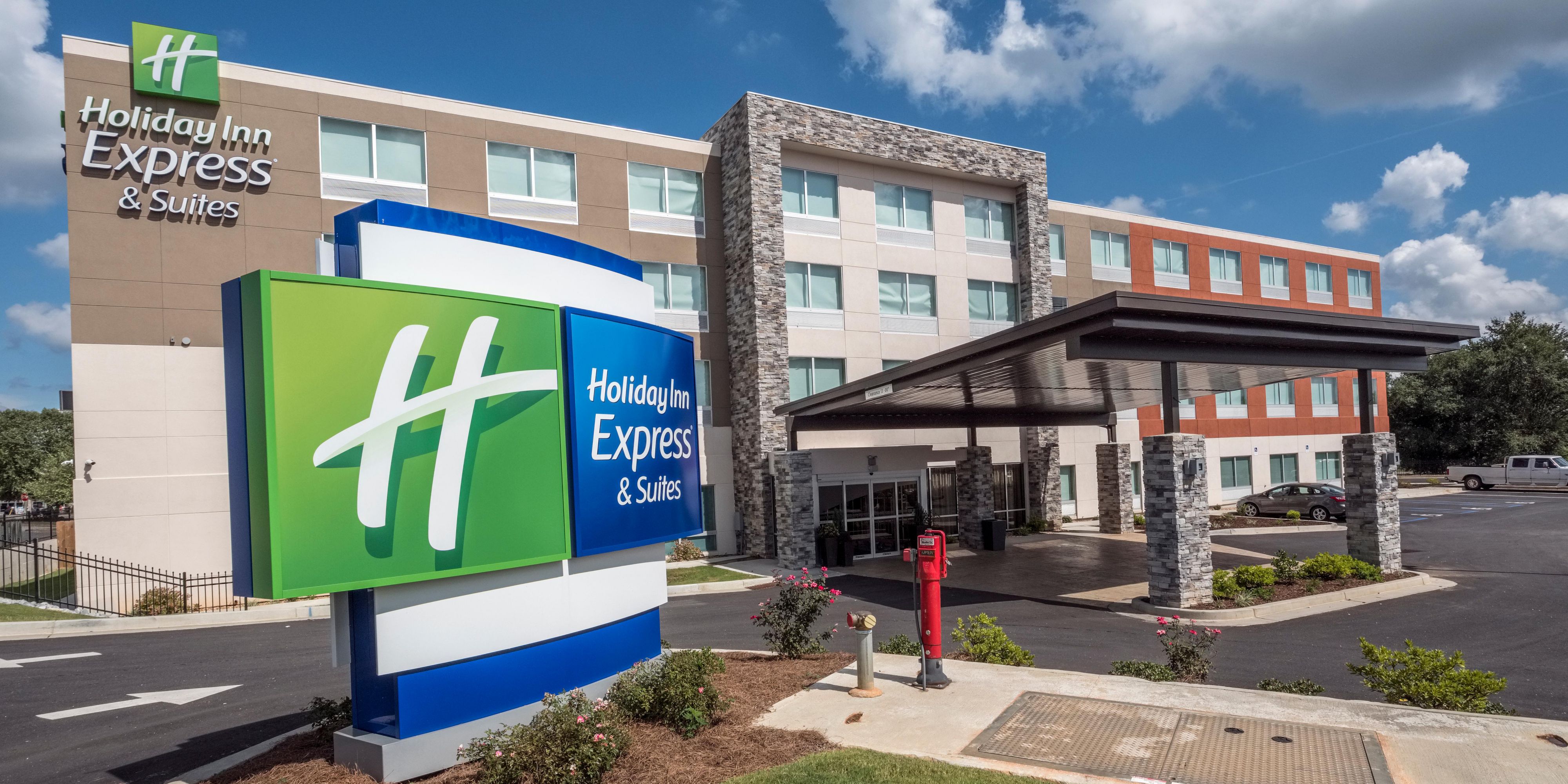 Holiday Inn Express And Suites Commerce 6139726329 2x1
