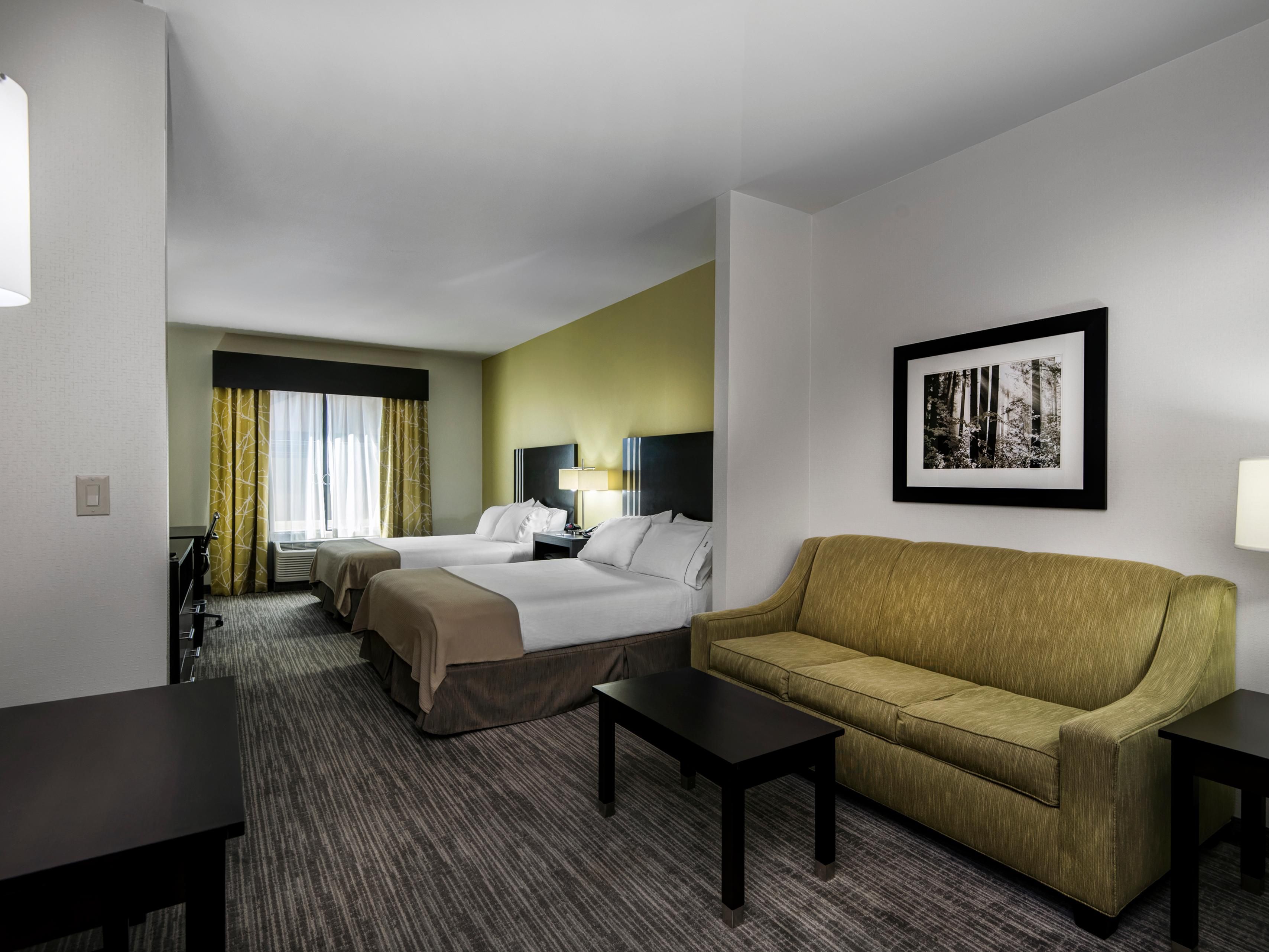 Holiday Inn Express & Suites Conway Guest Room & Suite Options