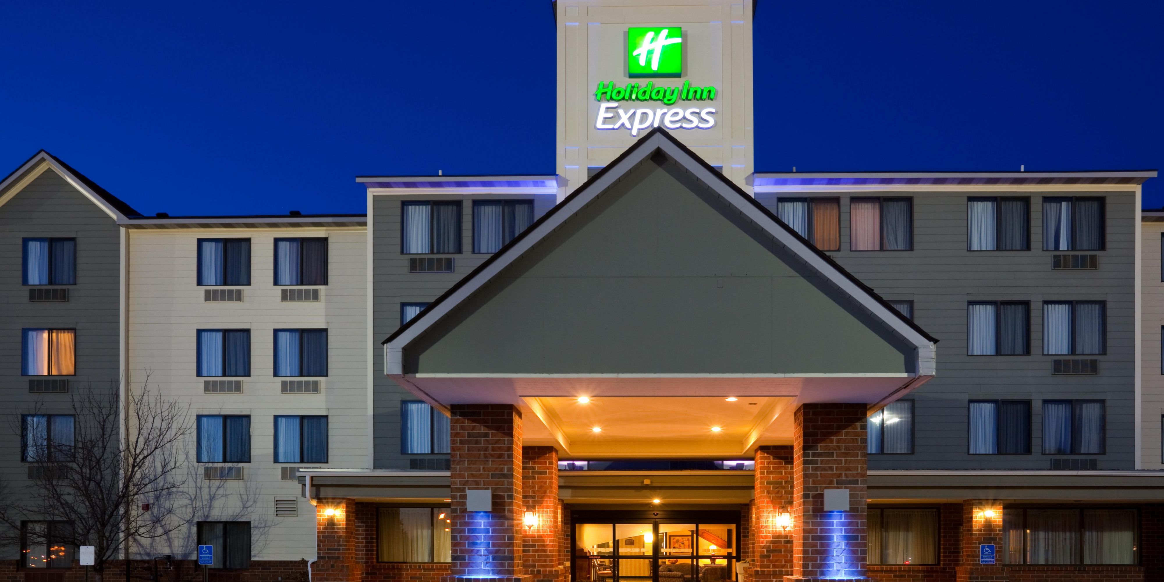 Holiday Inn Express & Suites Coon Rapids-Blaine Area