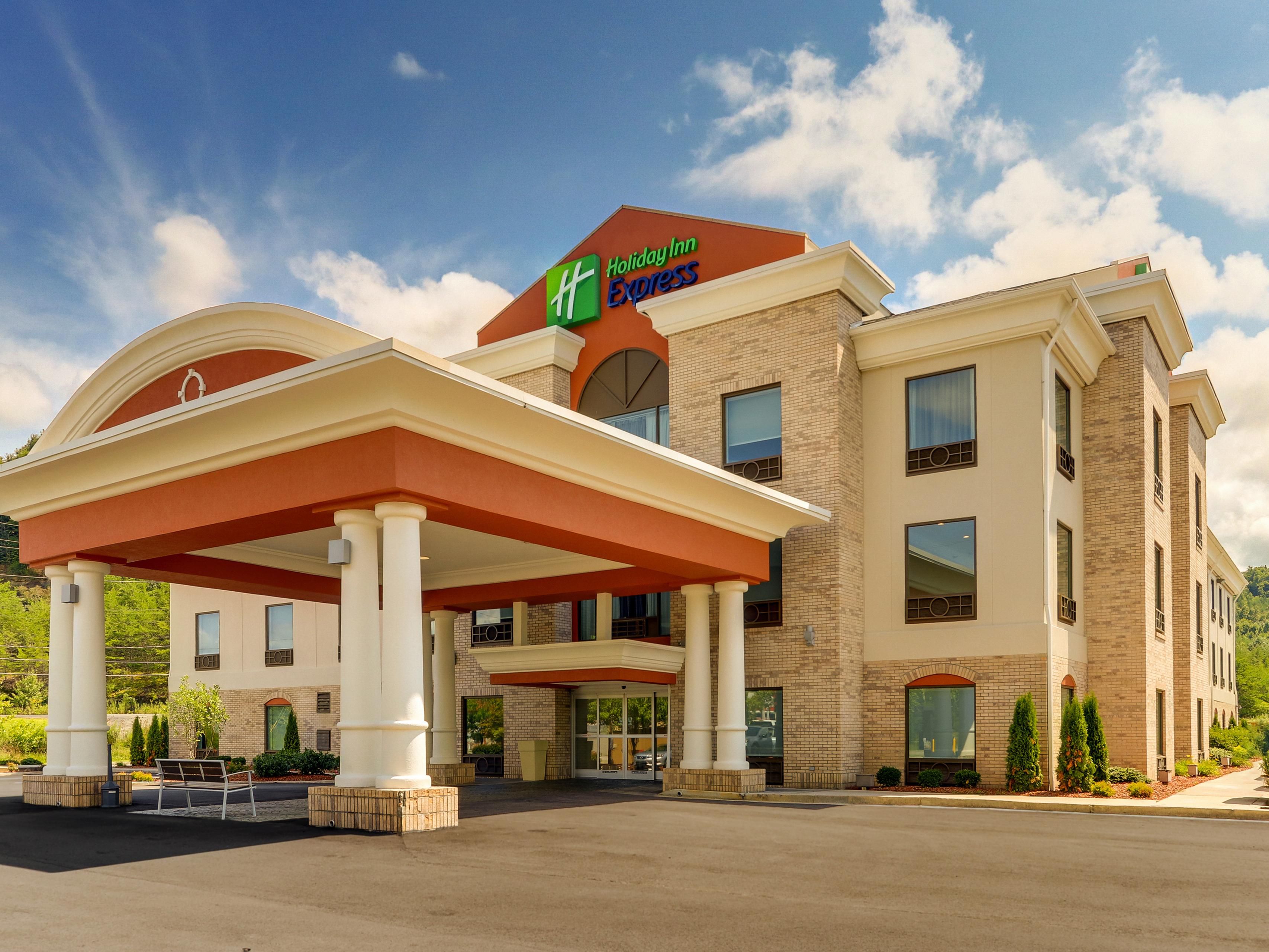 hotels in corbin ky with indoor pool