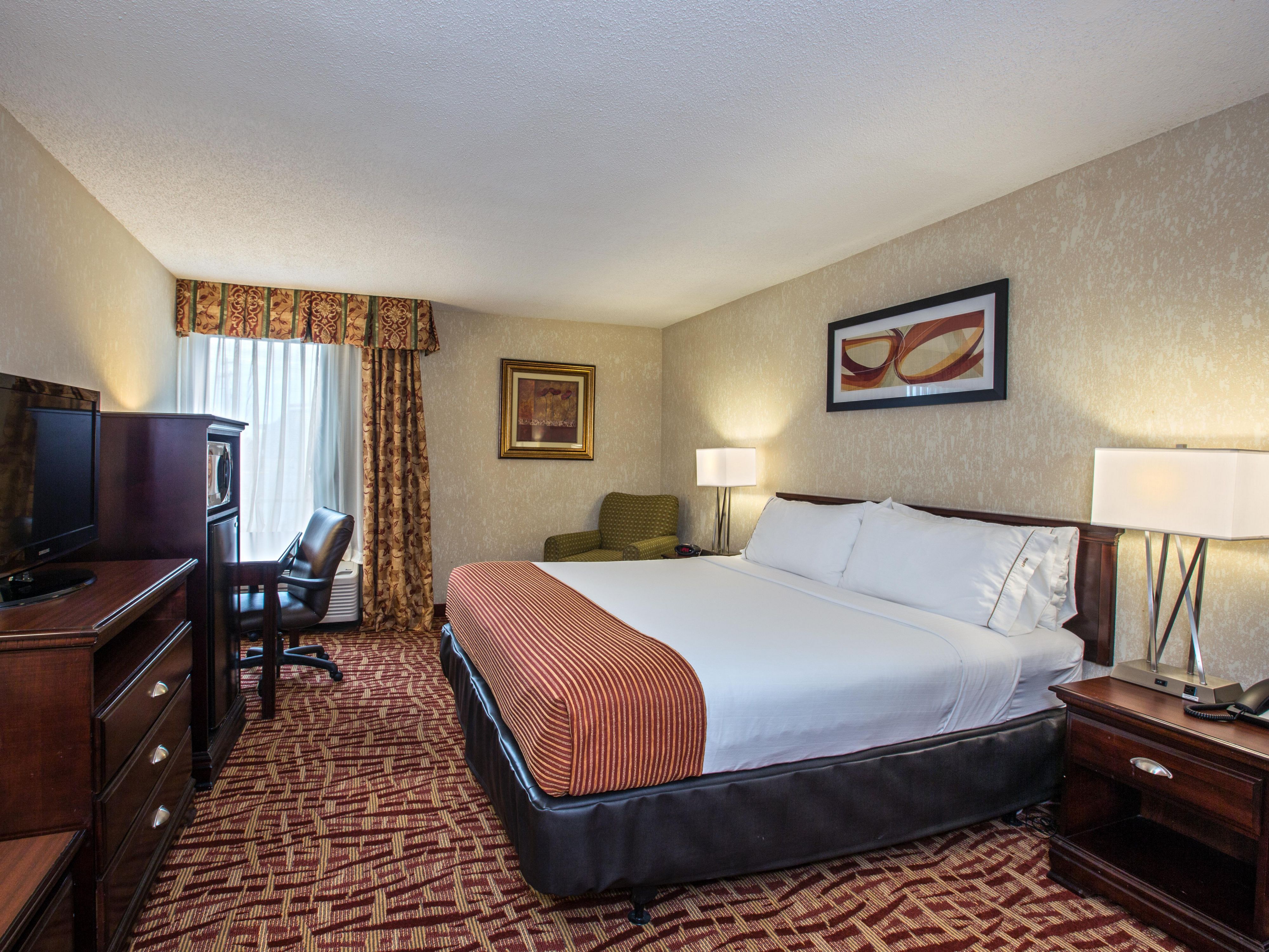 ADA/Handicapped Accessible King Bed Guest Room