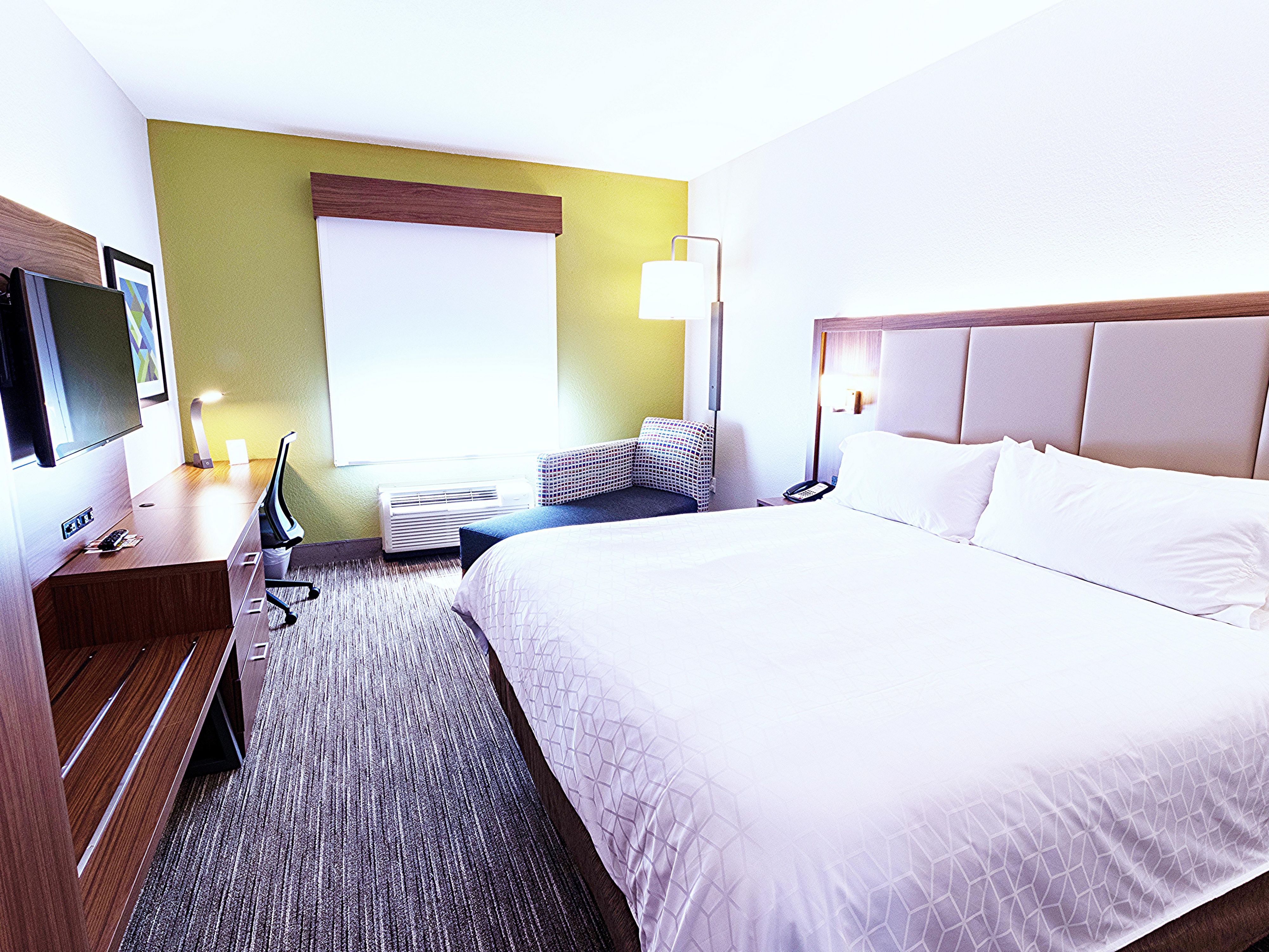 King Bed Guest Room Newly Renovated Modern Furnishings