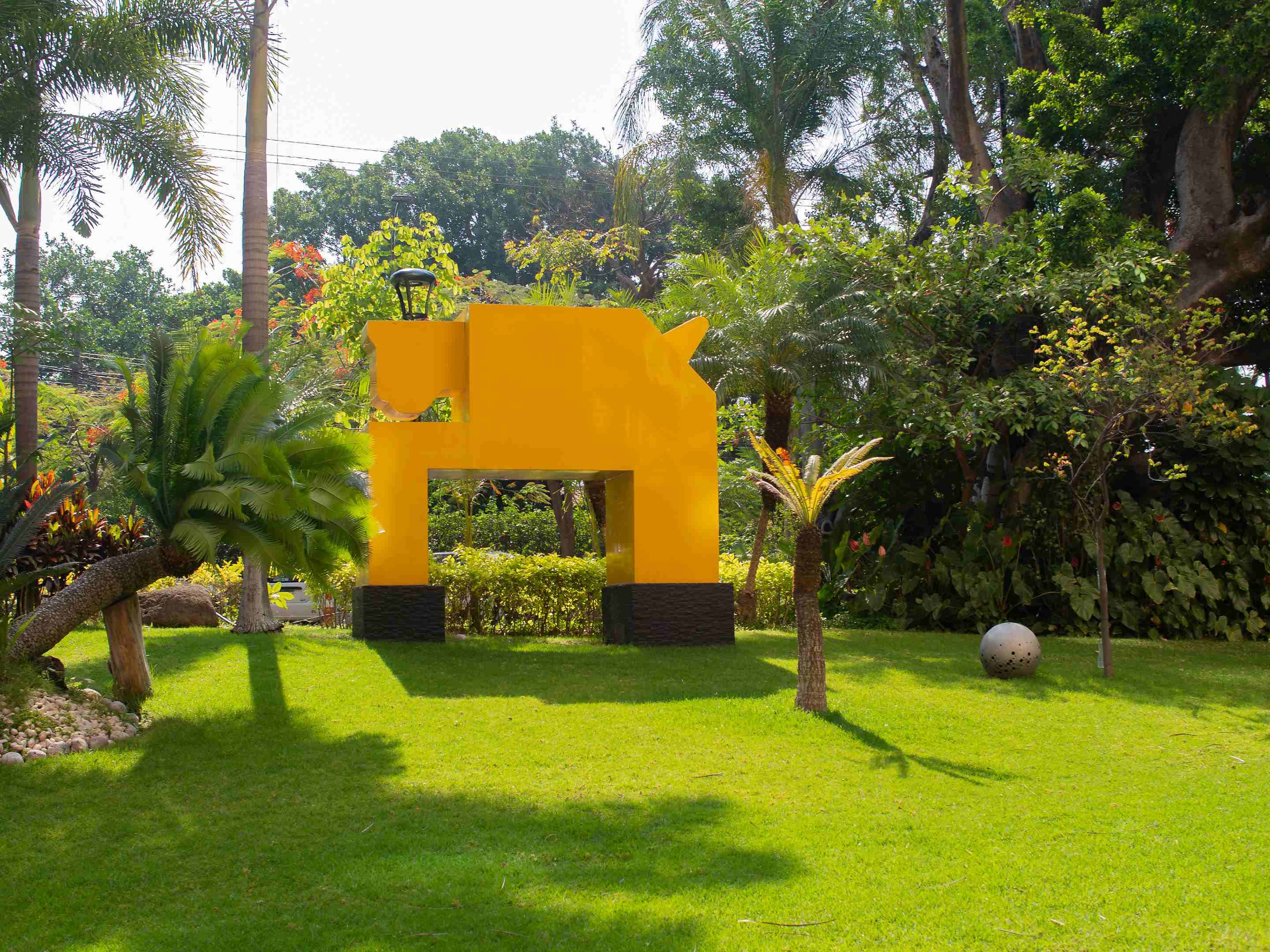 Enjoy our gardens and take photos in our sculptures