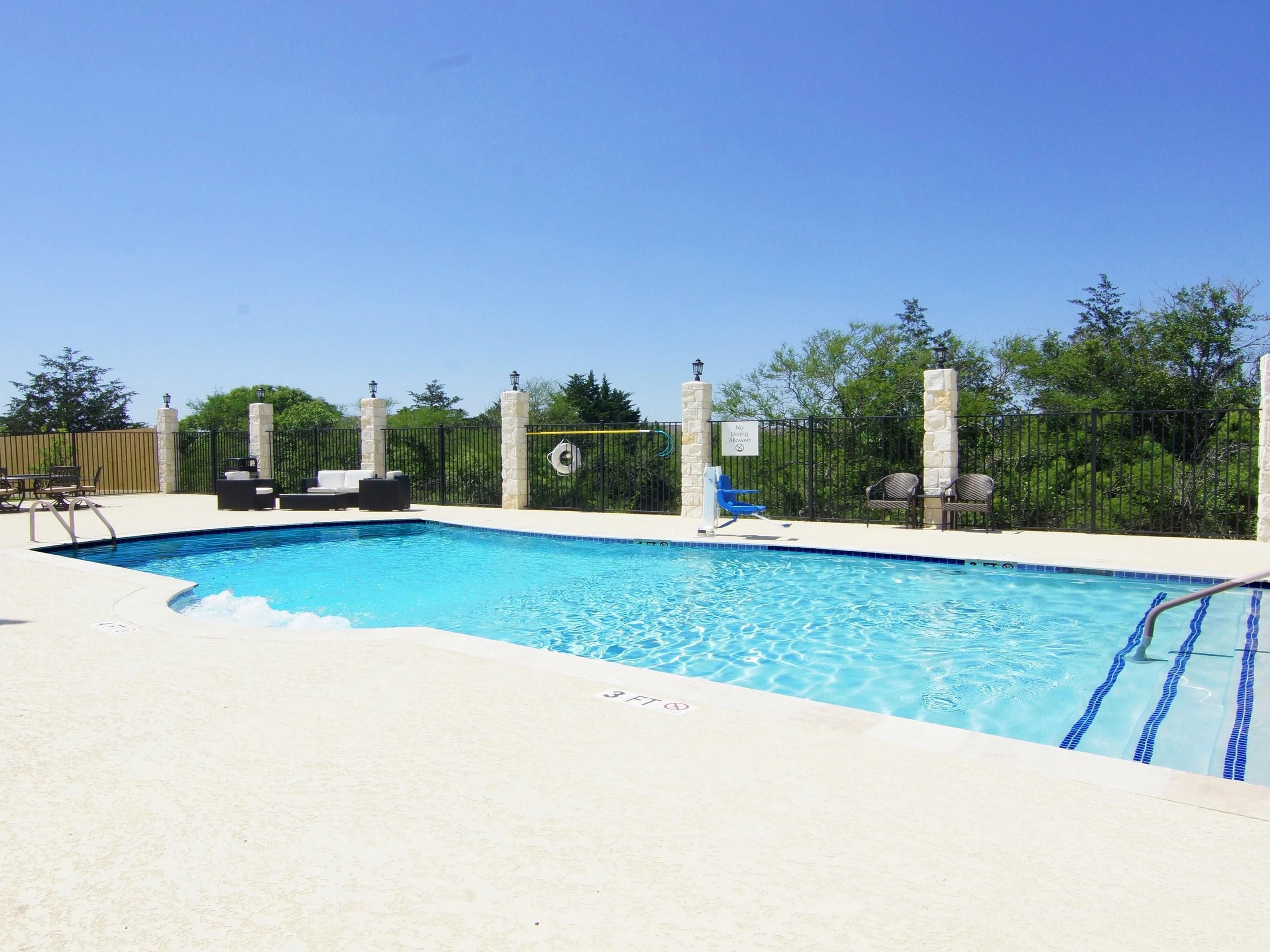 Relax all summer in our outdoor pool. Hours of operation are 7am to 10pm. No lifeguard on duty.