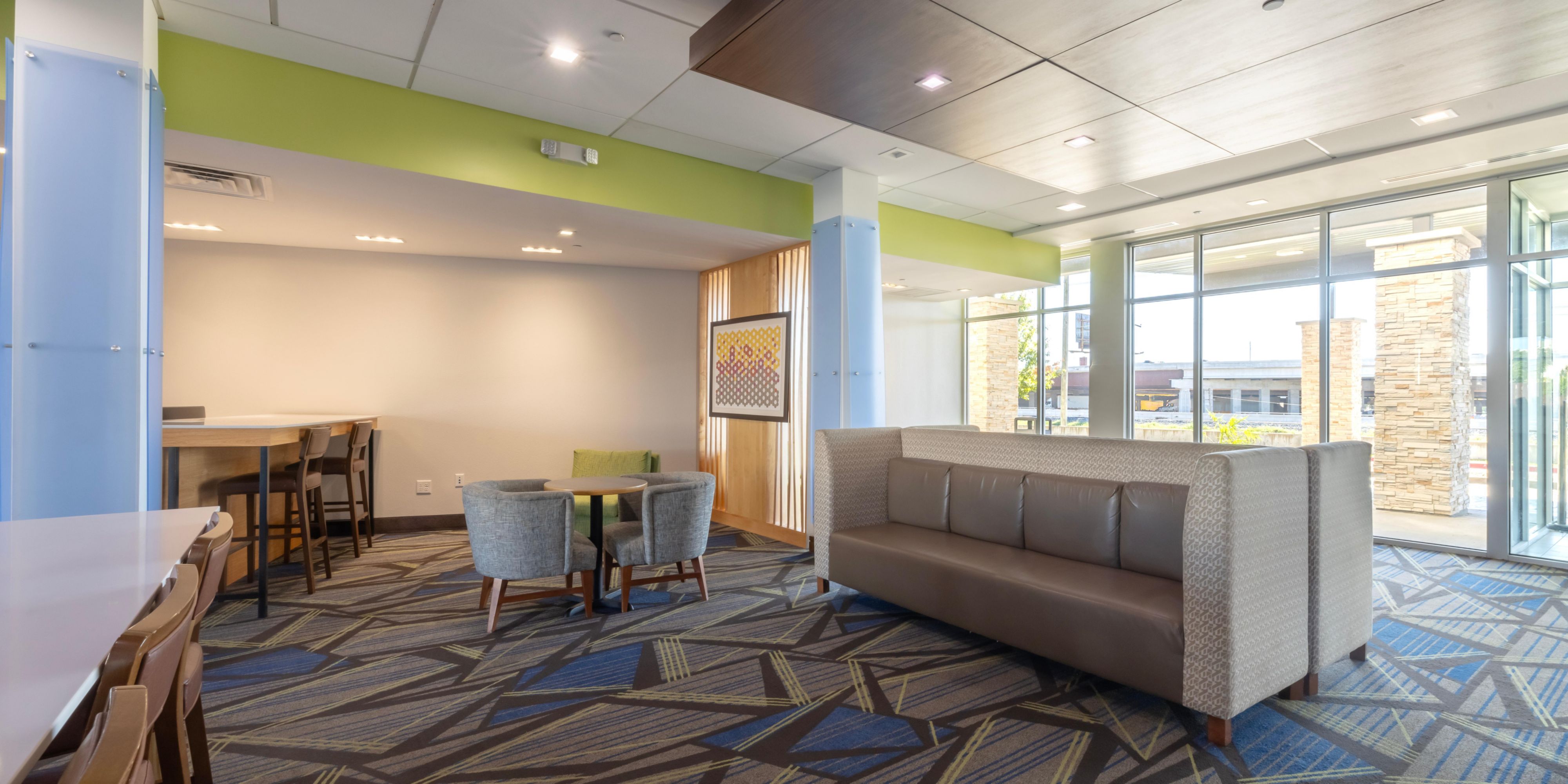 Holiday Inn Express & Suites Dallas Northeast - Arboretum