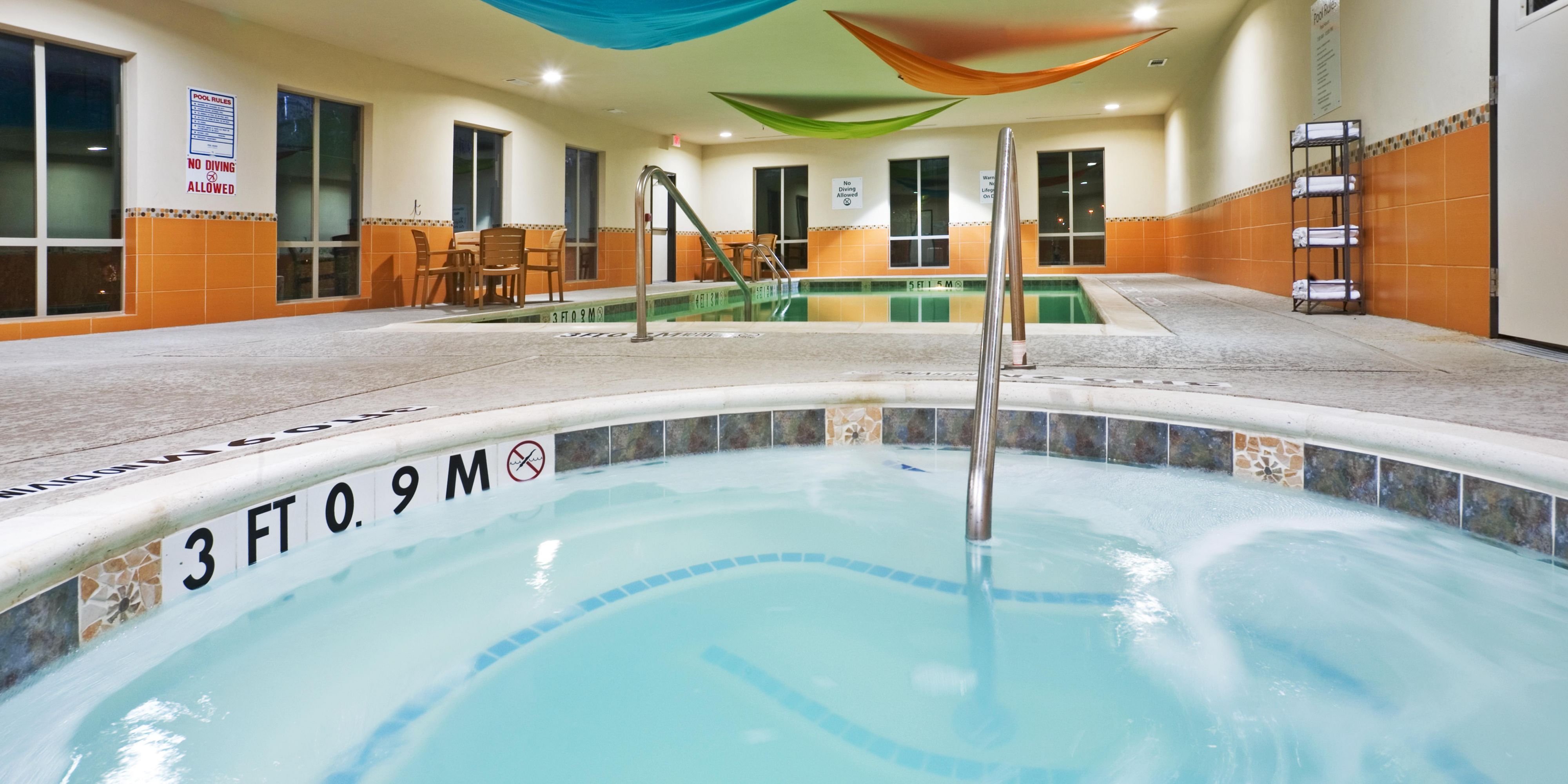Take a refreshing dip in our indoor swimming pool and relax in the whirlpool. The pool is open daily from 7 a.m. - 10 p.m.