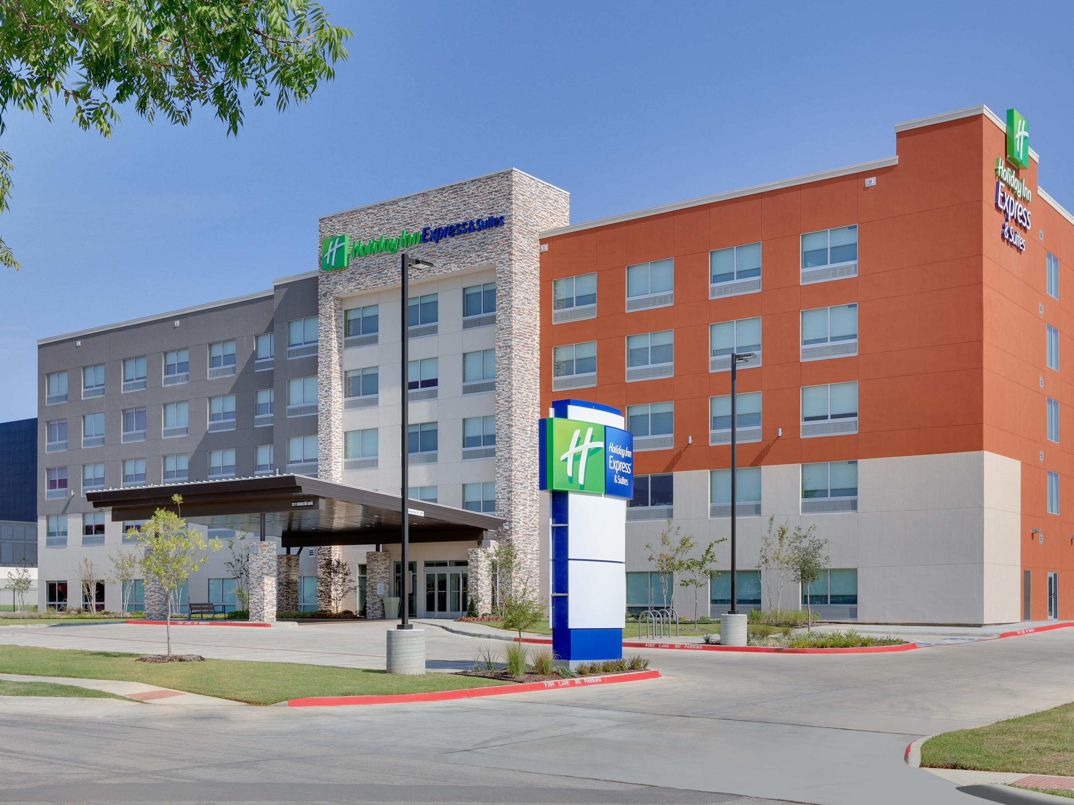 Hotel near Love Field | Holiday Inn Express & Suites Dallas NW HWY ...