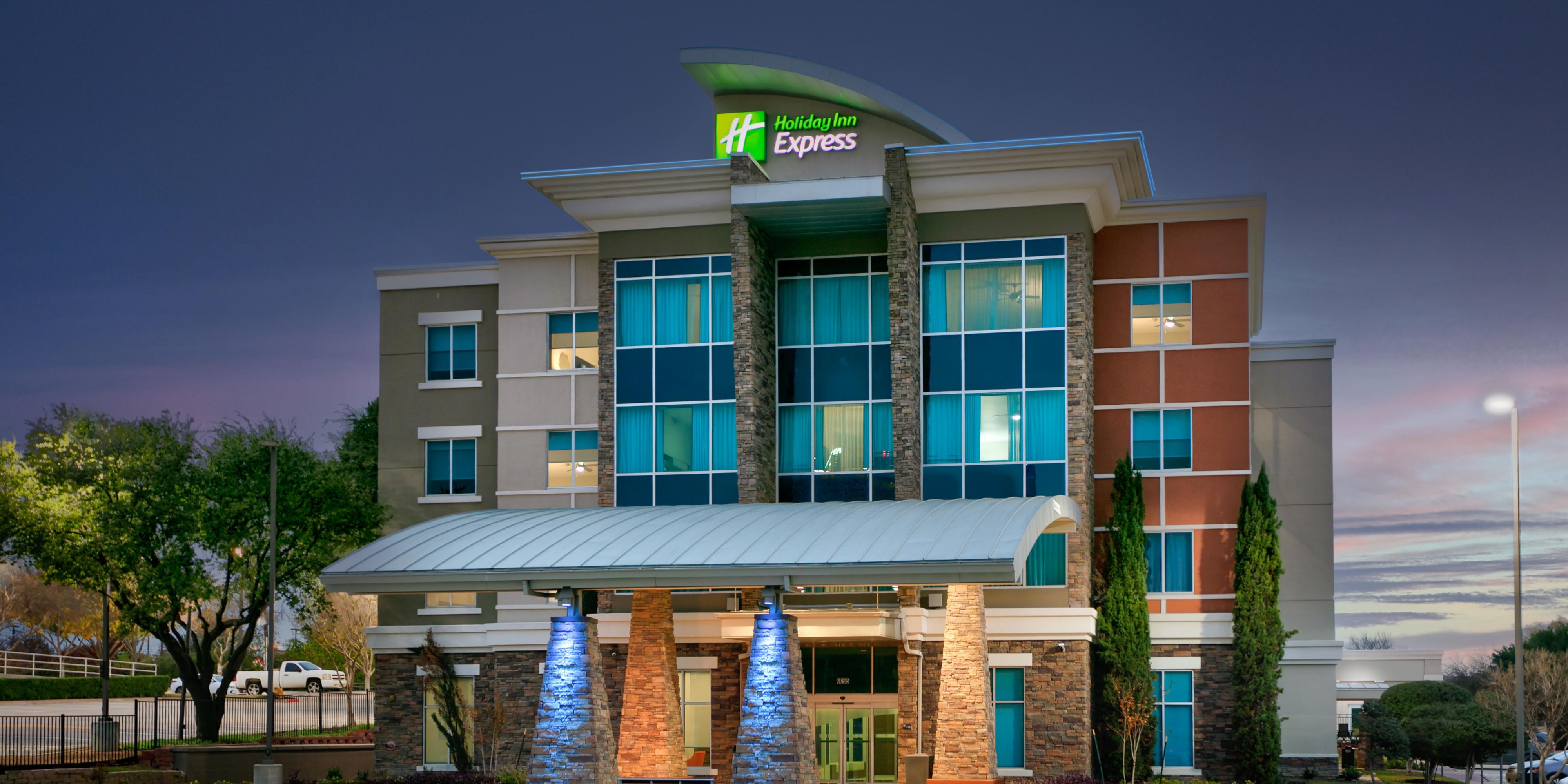 Holiday Inn Express & Suites North Dallas at Preston