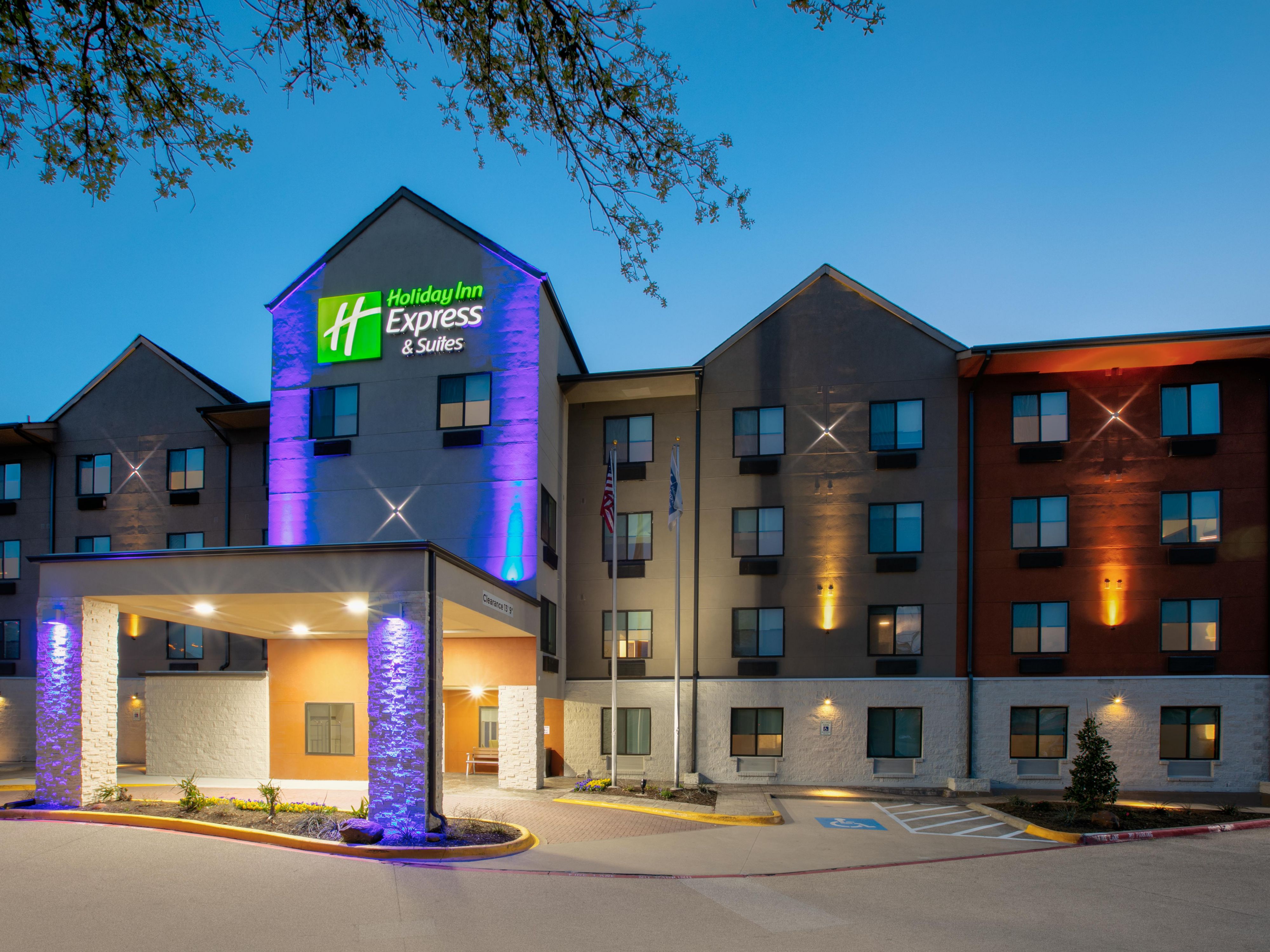 Hotels in Dallas, TX Holiday Inn Express & Suites Dallas Park Central