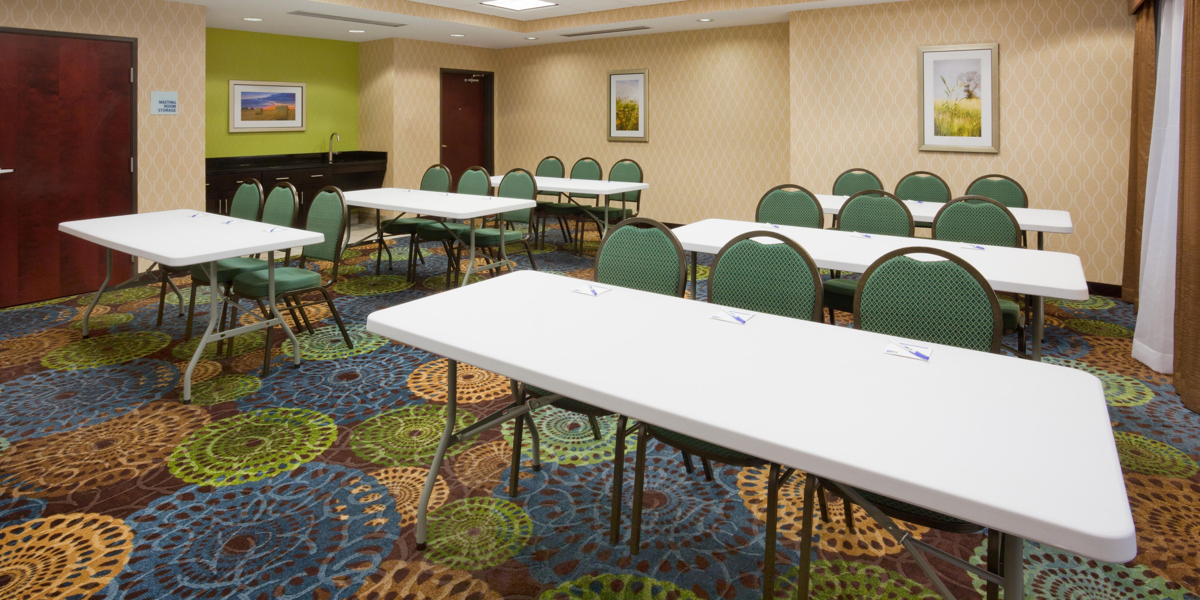 Do you need meeting space in the Quad Cities Area? Let us help. Our event space can hold up to 40 people. We are an ideal meeting space if you are traveling to Davenport, since ware are near several major businesses including John Deere and Rock Island Arsenal. Give our meeting professional a call to discuss your next gathering.
