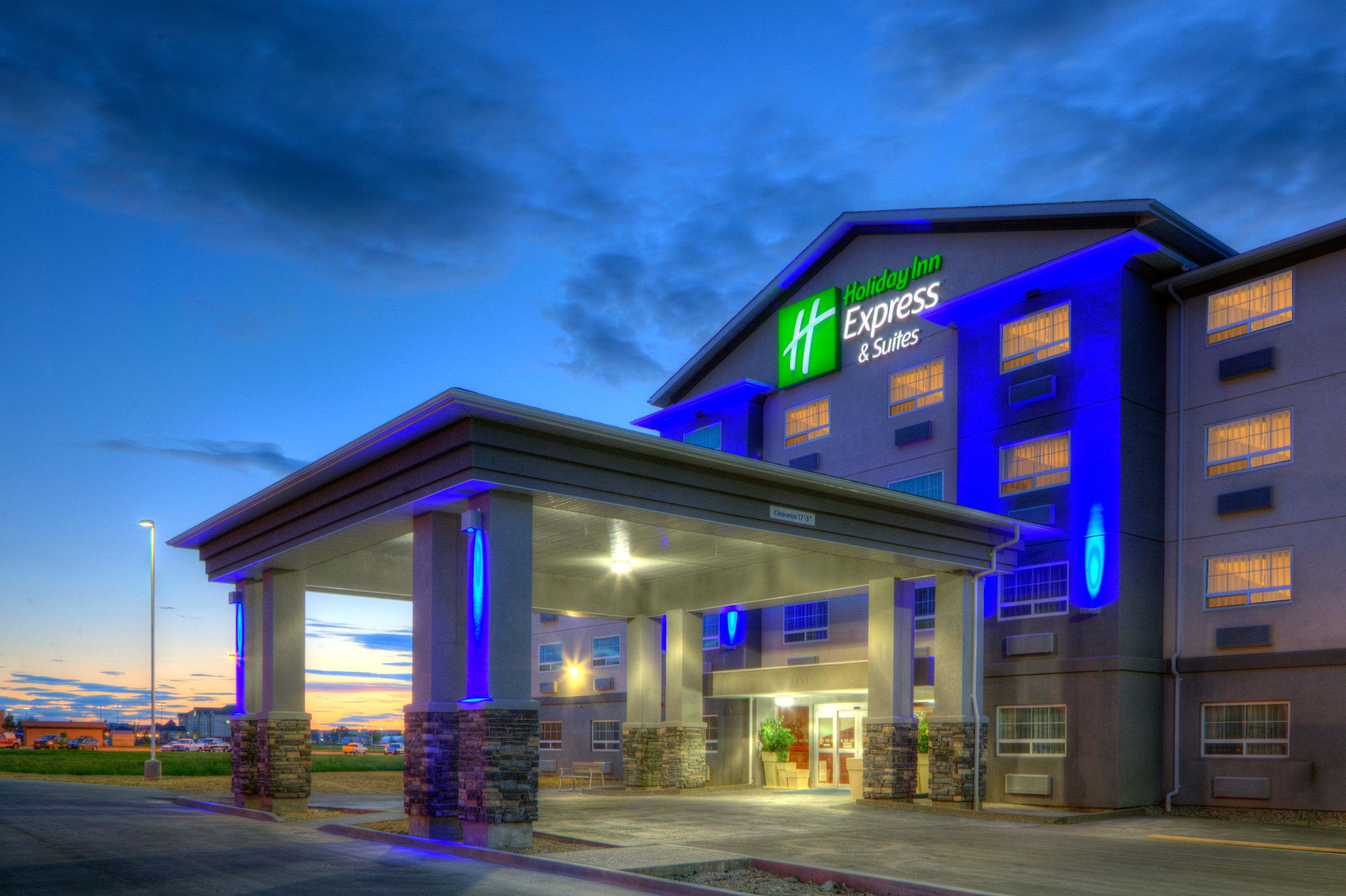 Holiday Inn Express & Suites Dawson Creek