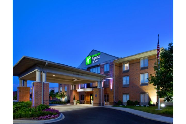 Holiday Inn Express & Suites Dayton-Centervil
