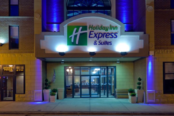 Holiday Inn Express & Suites Deadwood-Gold Du