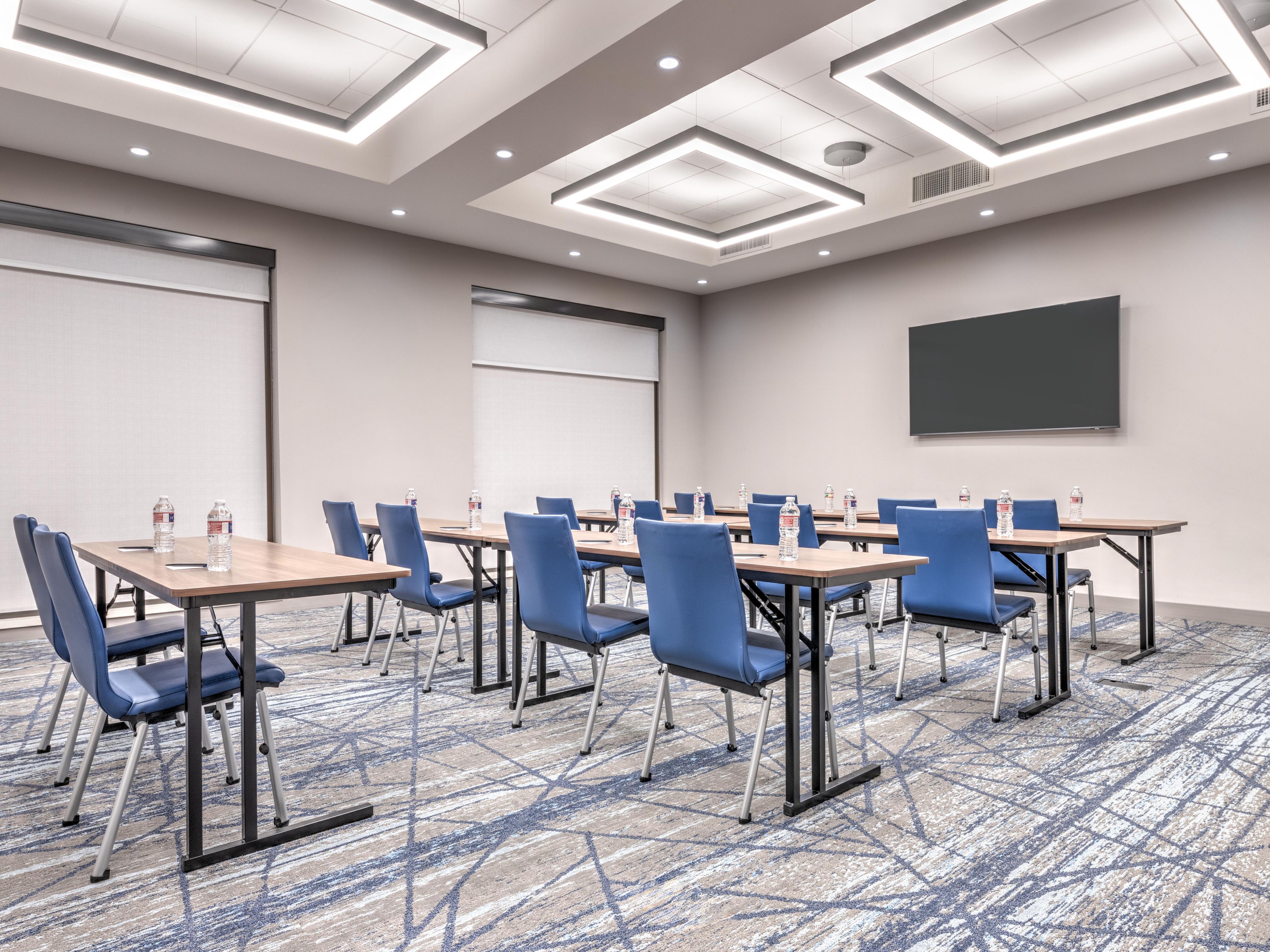 Intimate. Professional. Productive. Our small 580 square feet meeting boardroom is designed for seamless collaboration. Equipped with modern amenities and located centrally in the main lobby area, it's the ideal space for your next brainstorming session or executive meeting. Book now and elevate your meetings to new heights!