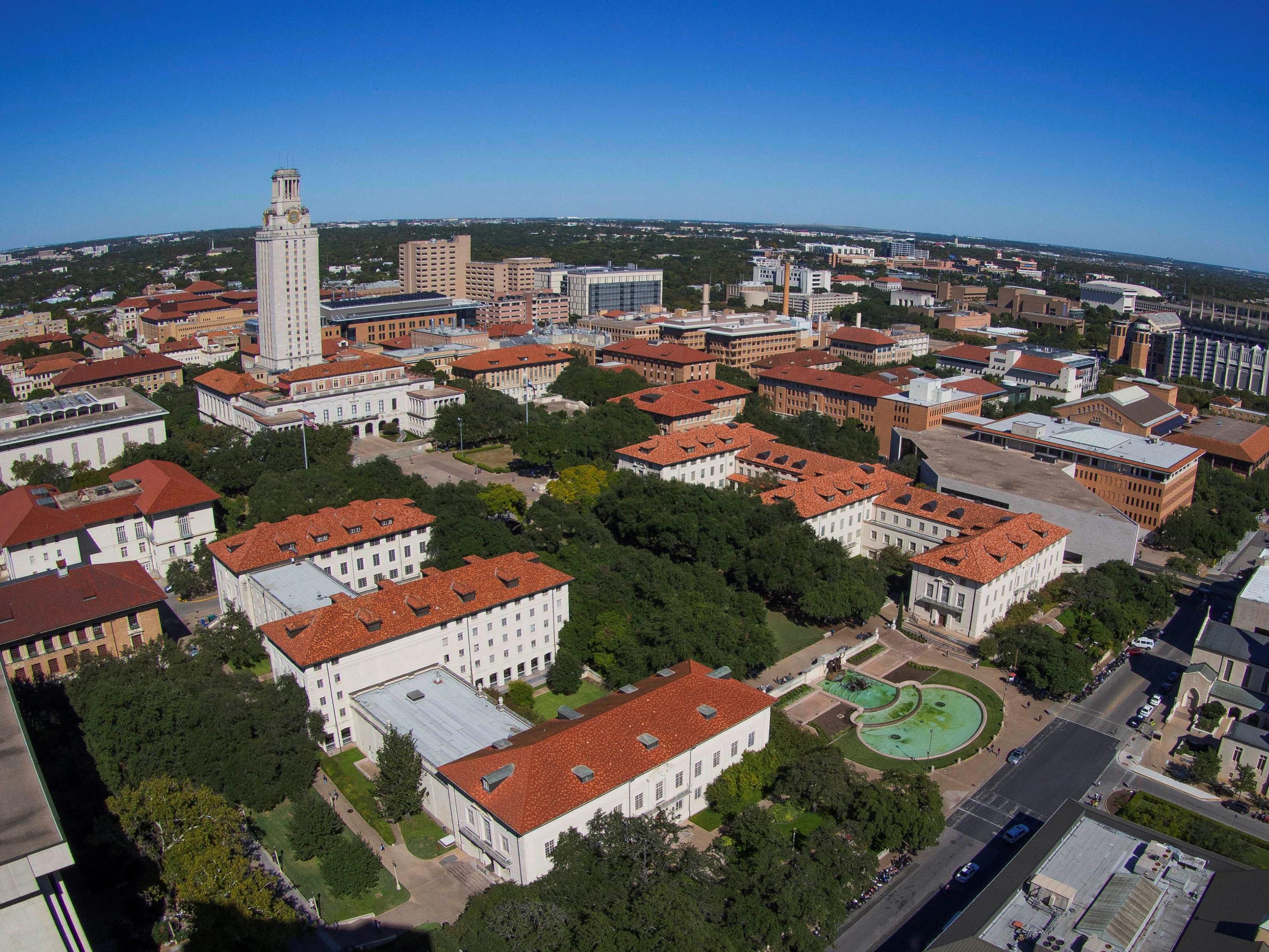 Located just a short 20-minute drive from the vibrant University of Texas at Austin campus, our location offers easy access to the excitement of Longhorns football games at the iconic Darrell K Royal Texas Memorial Stadium. Book our IHG One Rewards rate, where our members always save with a flexible cancellation.
