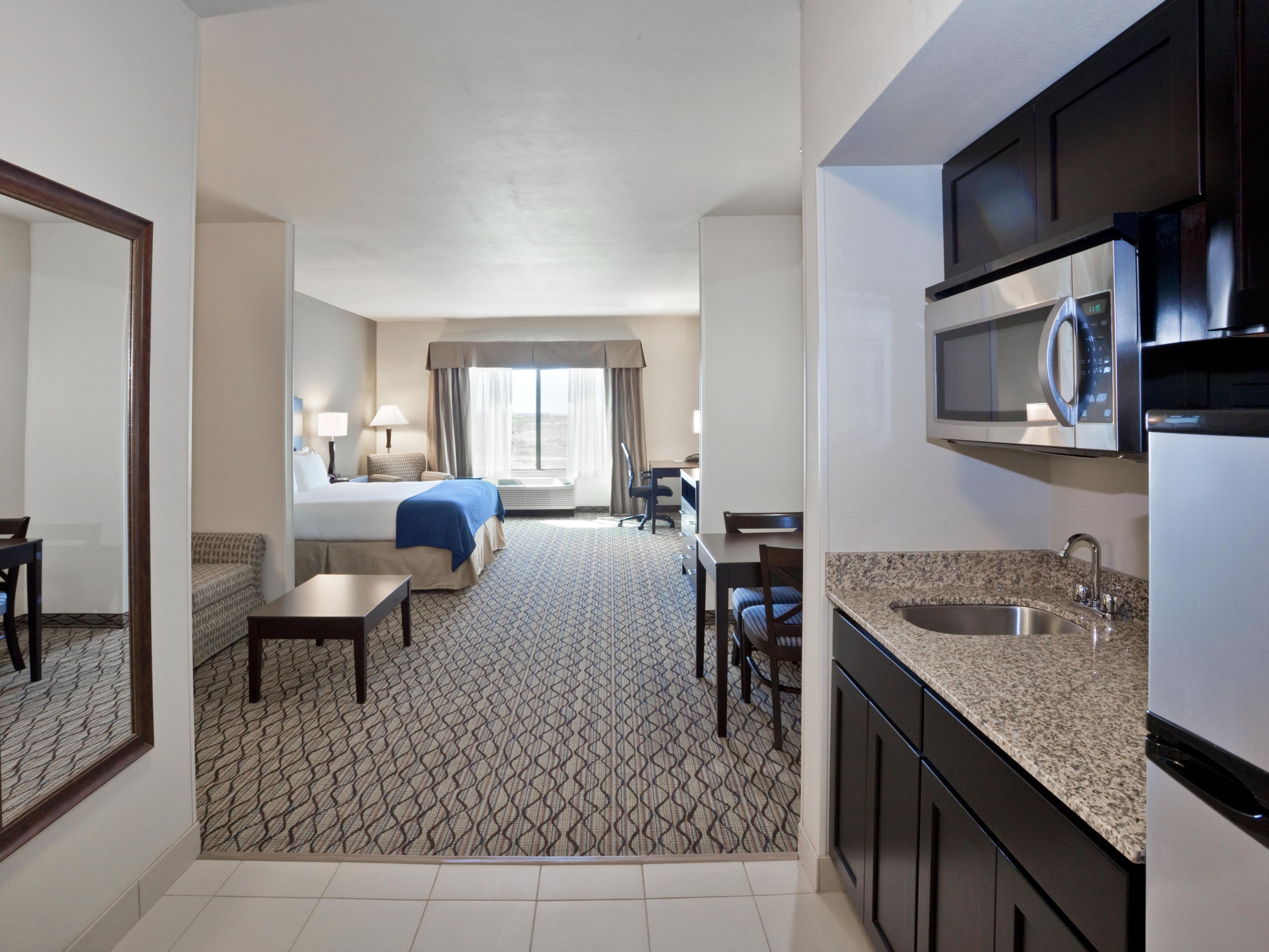 We offer a variety of room styles including suites, in order to meet the needs of any traveler. Whether it be a family or individuals needing a comfortable stay for the night, our room selection is inclusive to your stay.