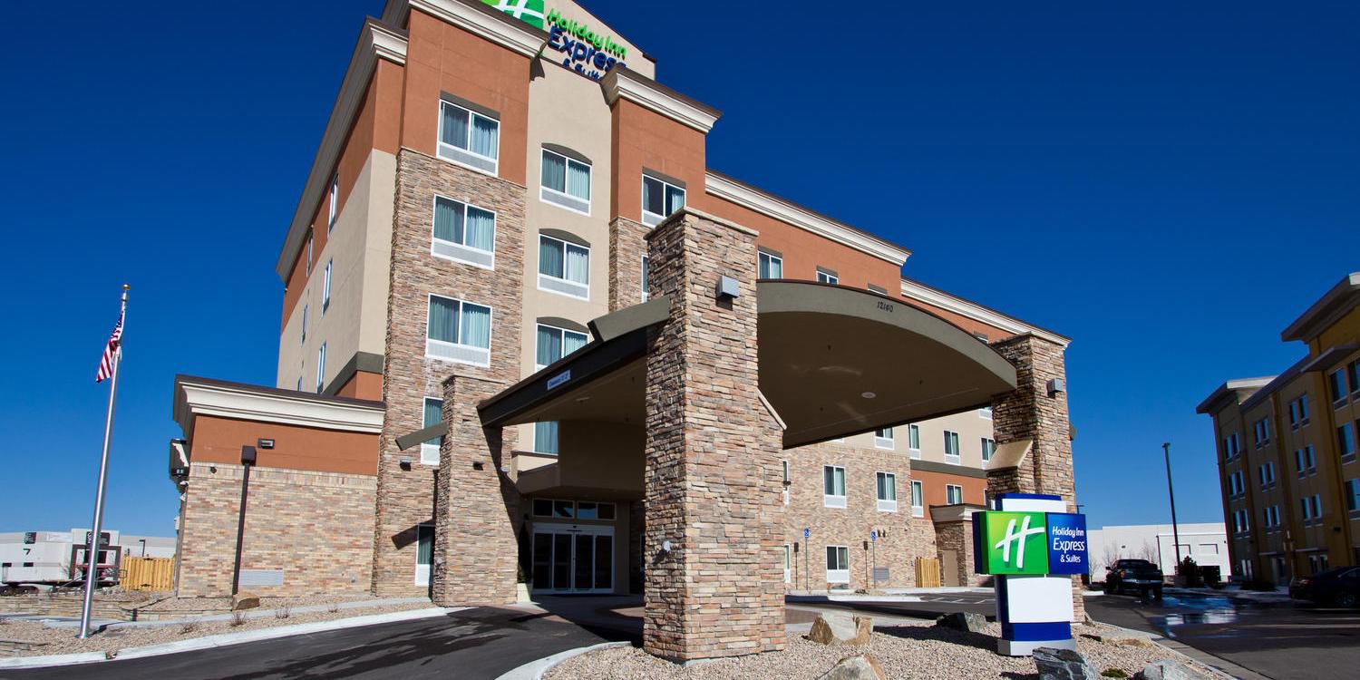 Holiday Inn Express & Suites Denver East-Peoria Street 